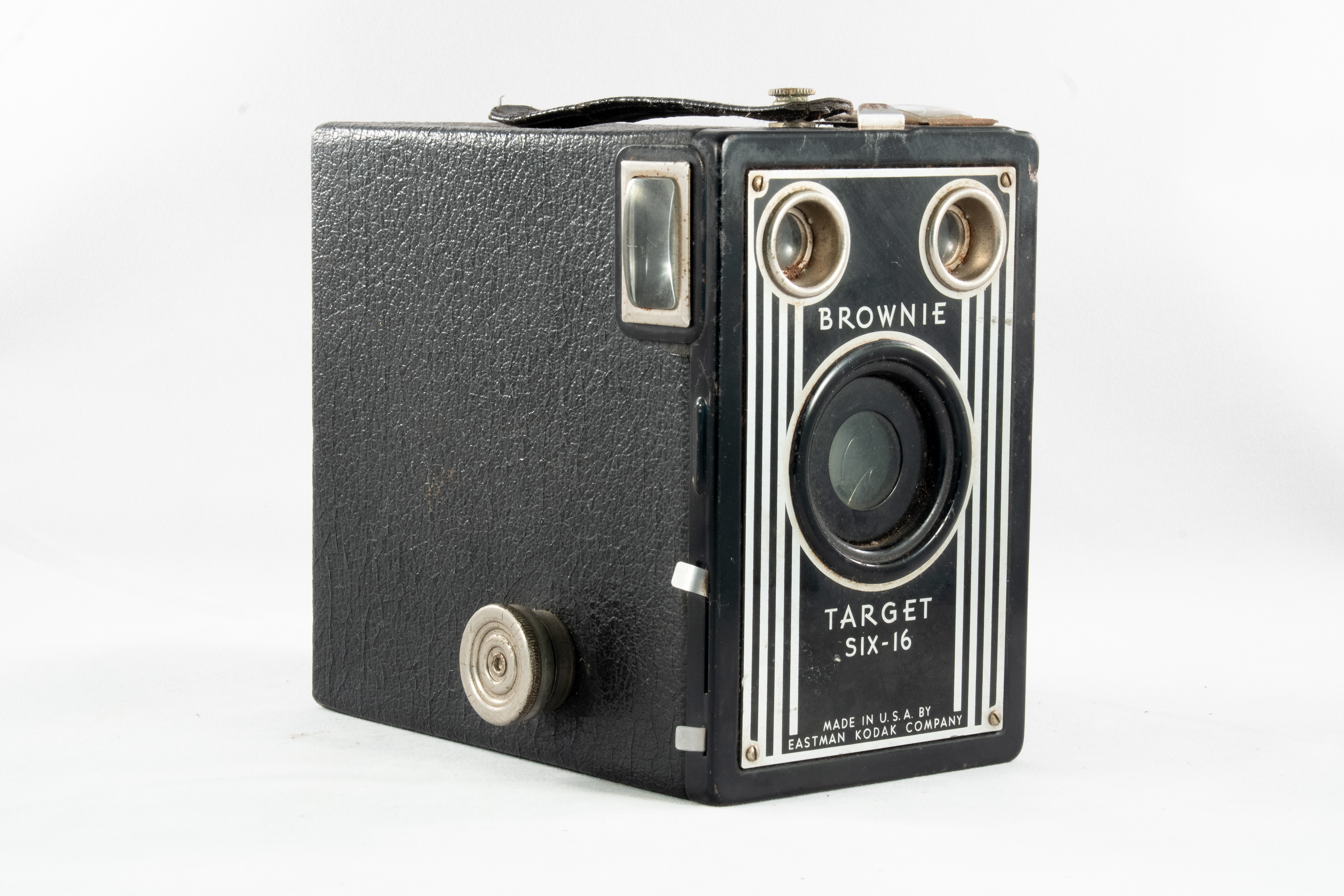 1941 - Kodak Target Brownie Six-16