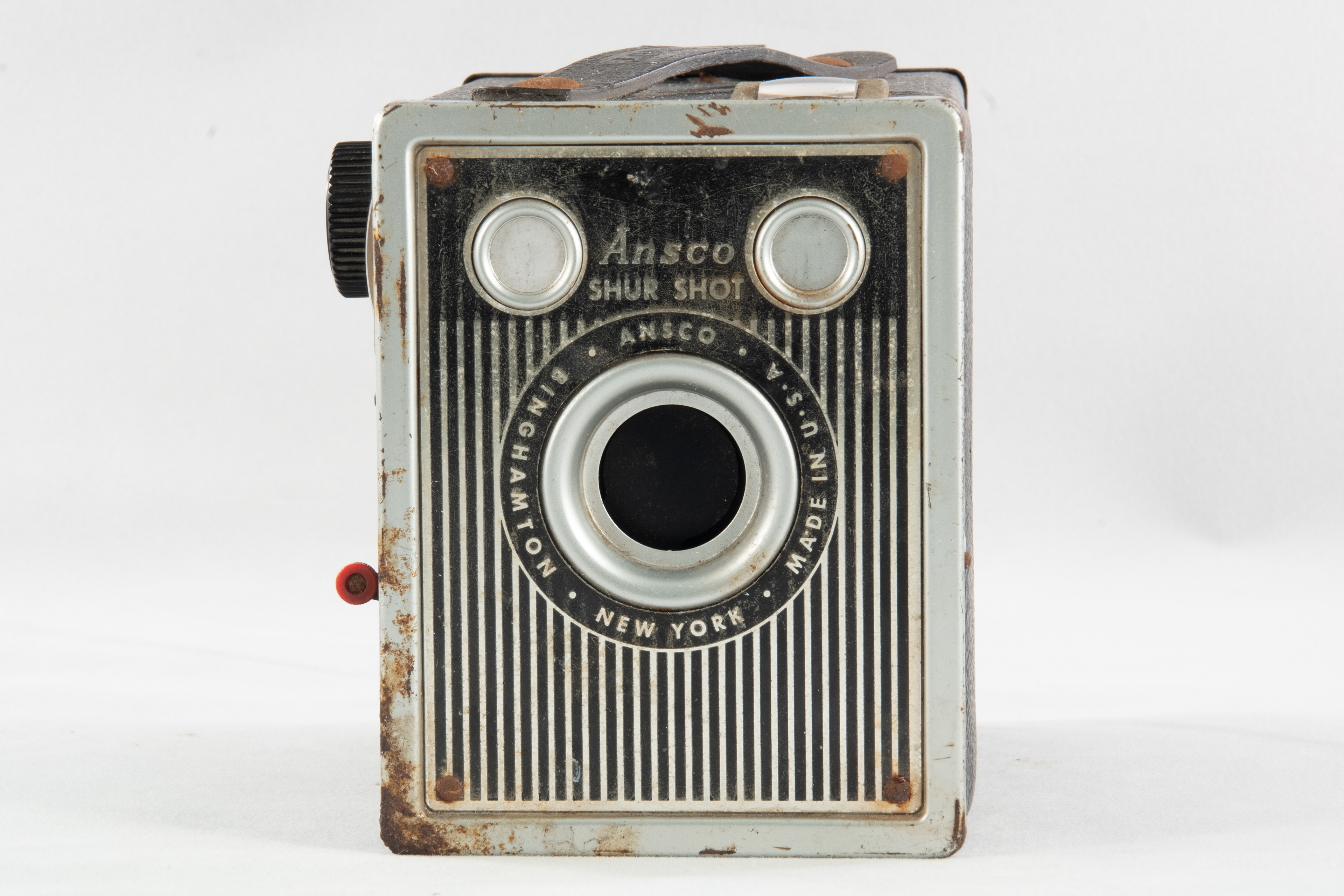 The series began in about 1935, and Shur Shot cameras originally carried the name Agfa-Ansco in use at that time. Post-1943 models were branded as Ansco alone.