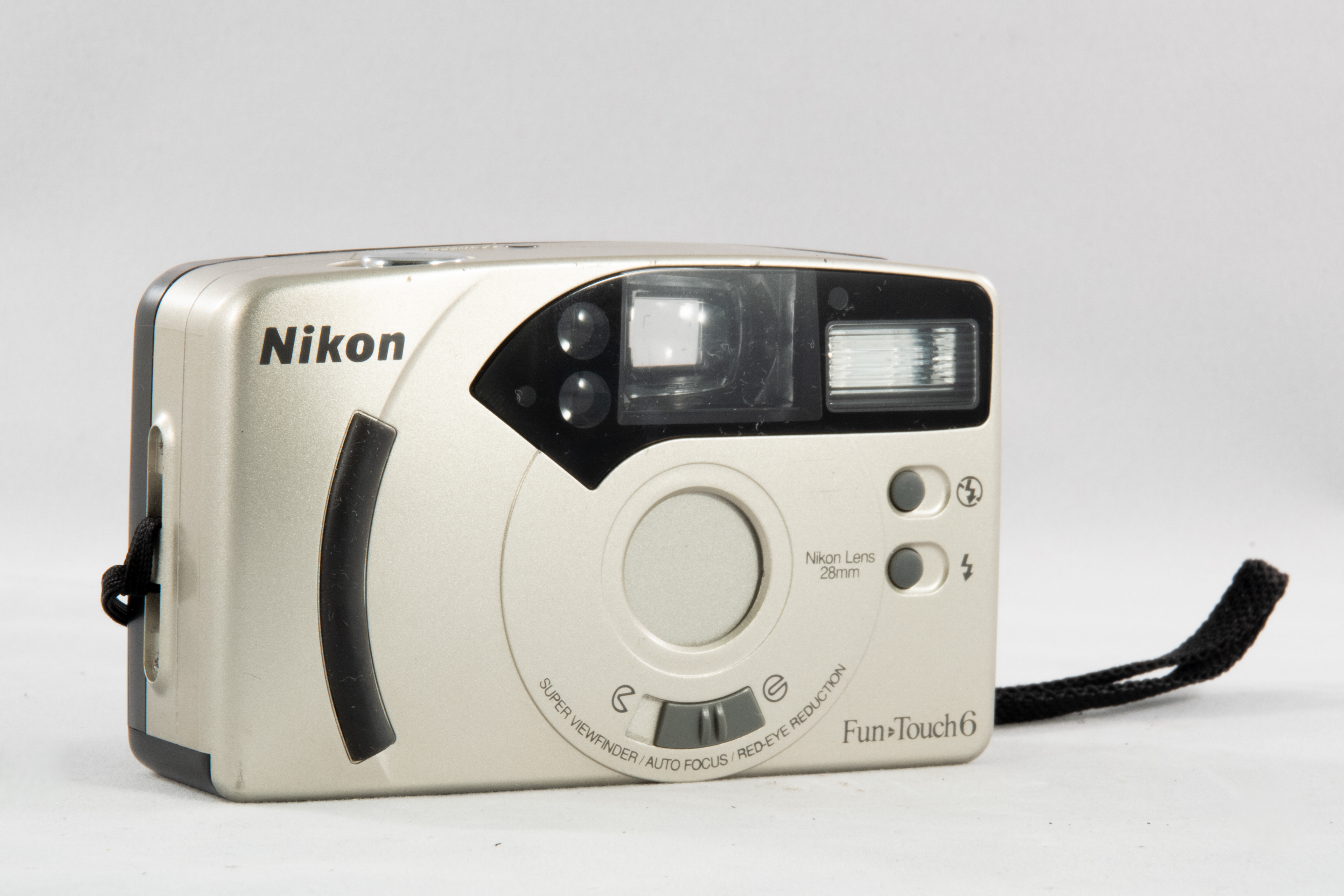 1999 - Nikon Fun Touch 6