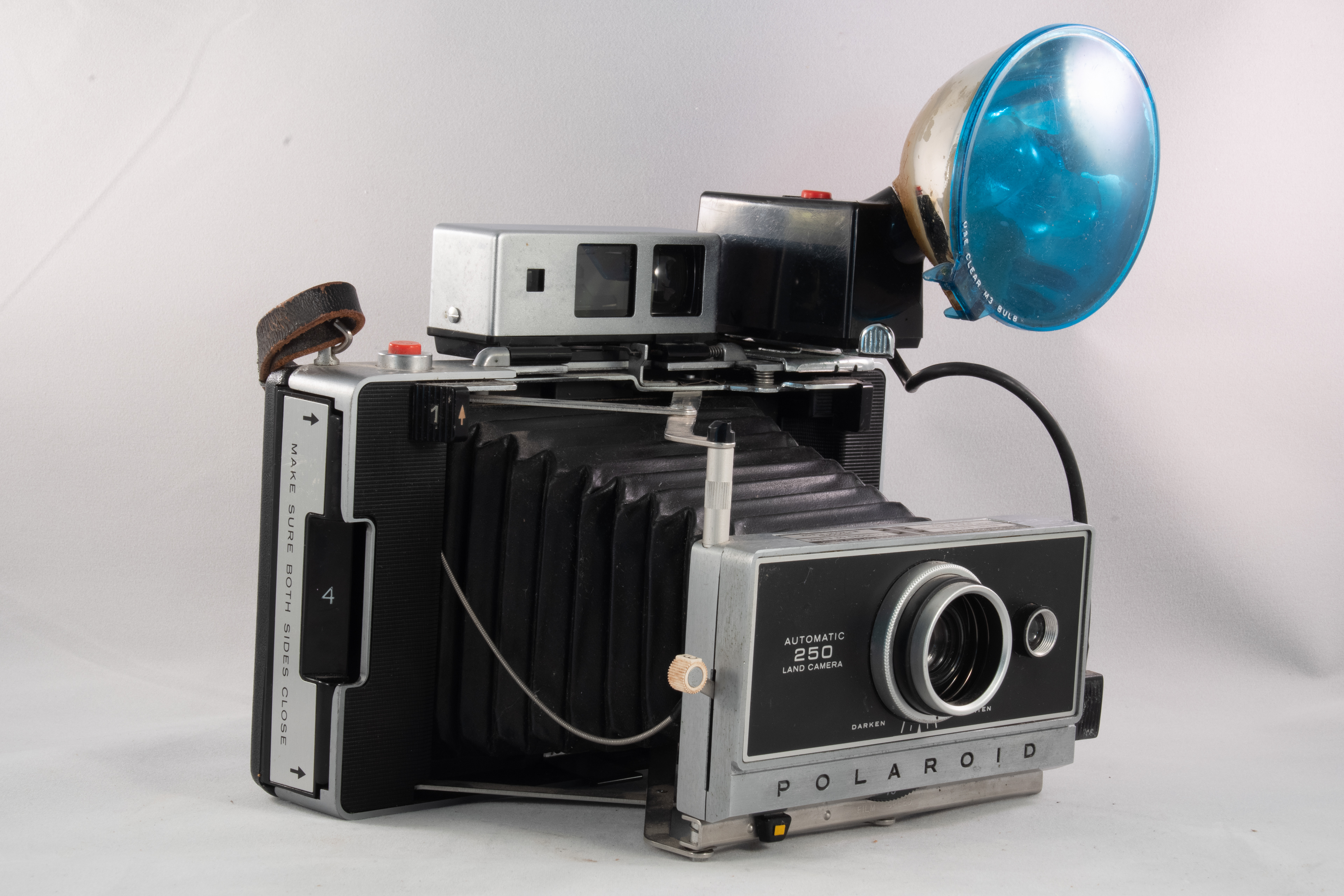 1967 - Polaroid Auotomatic 250 Land Camera