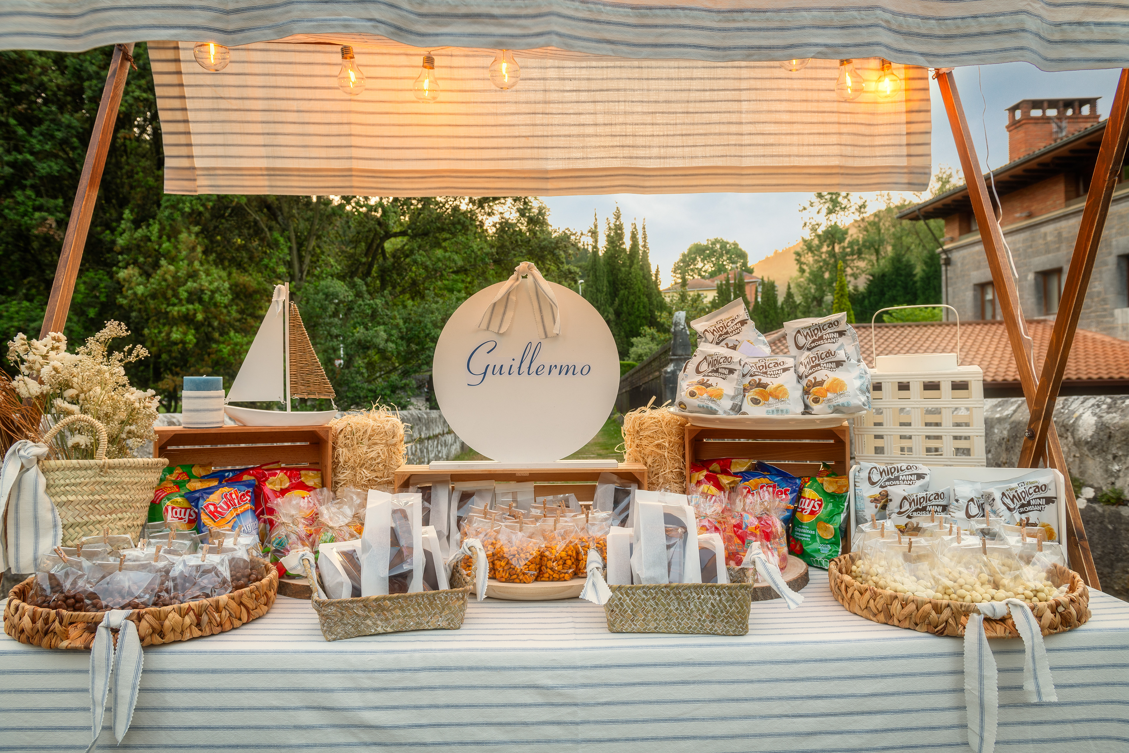 Mesa dulce comunión niño