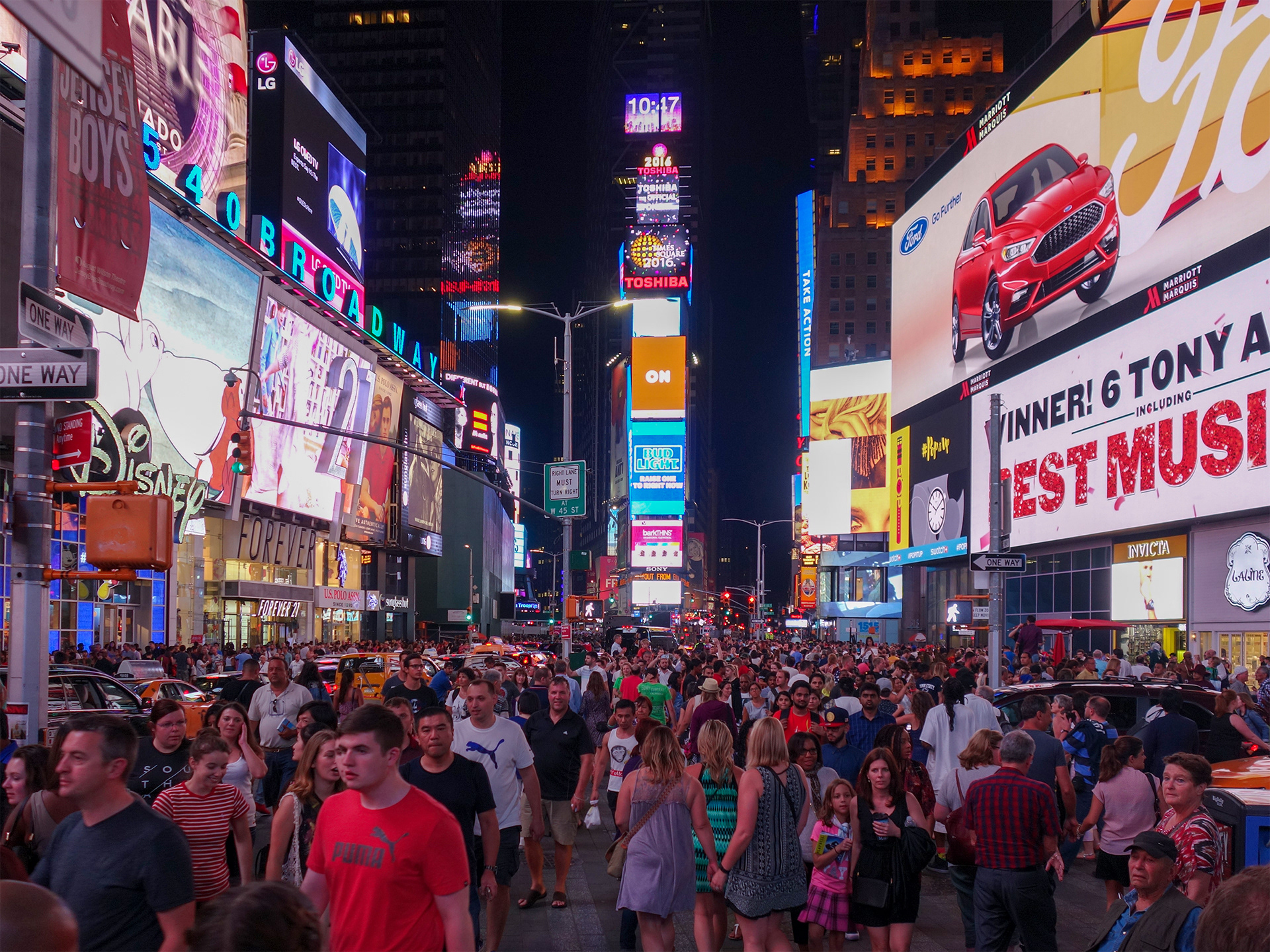 Times Square at 10:47 PM on 10/26/2016, New York City