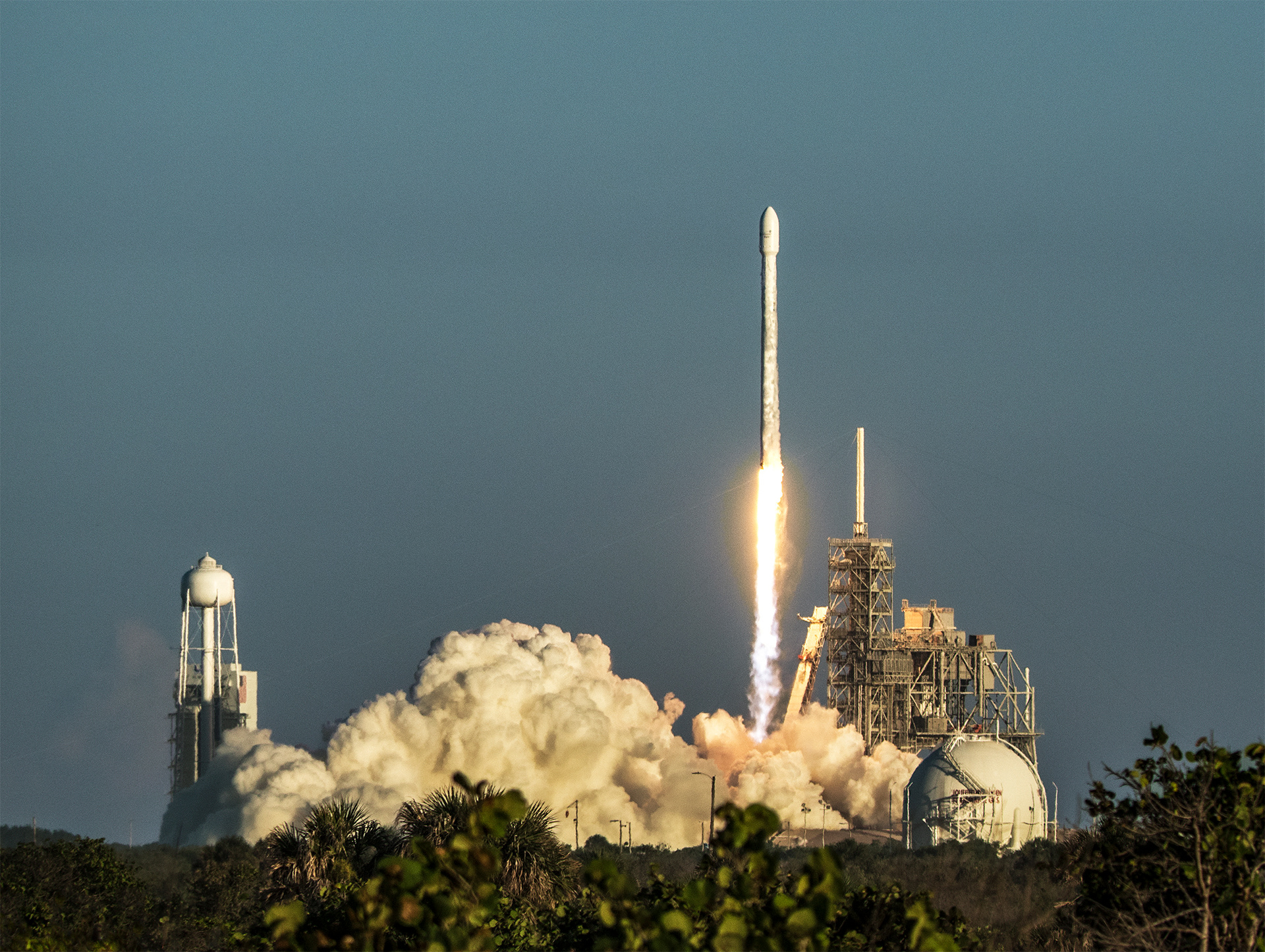 Falcon 9 Launch, Pad 39A, Kennedy Space Center 