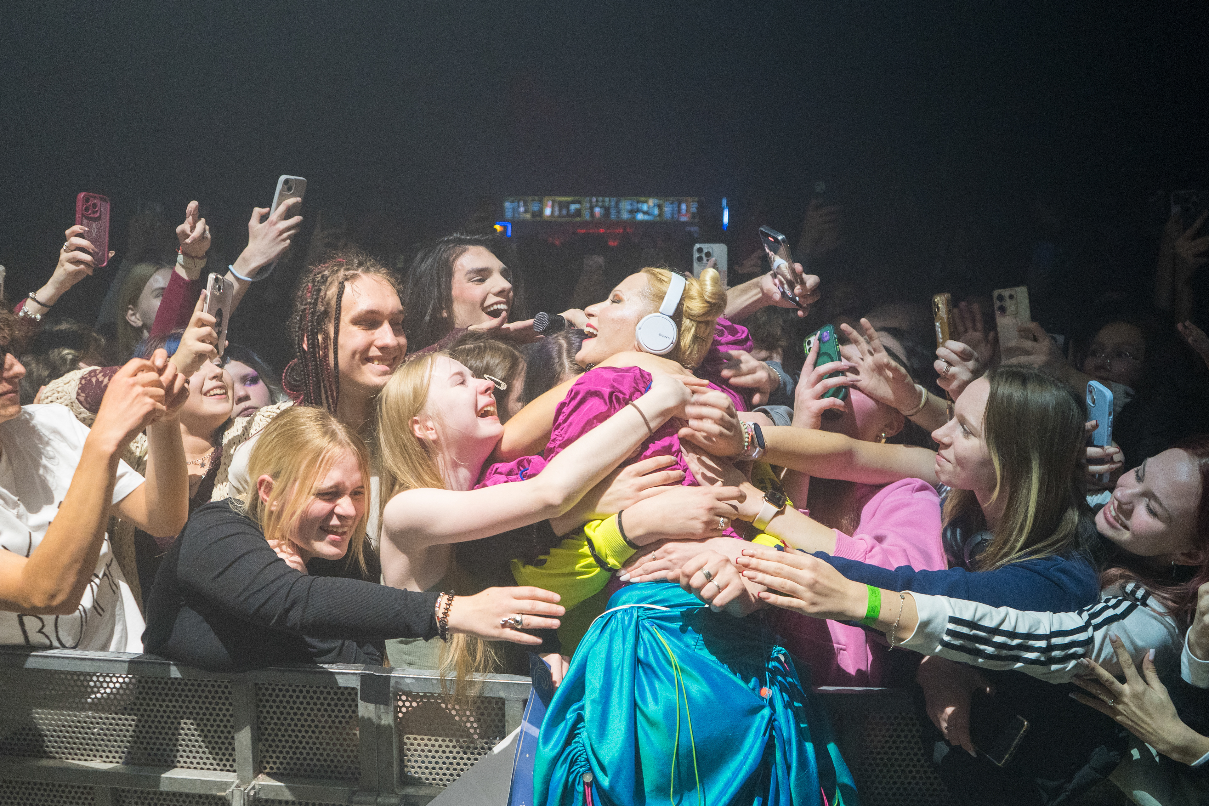 Реакция фанатов на концерте Монеточки, Вроцлав 2025.