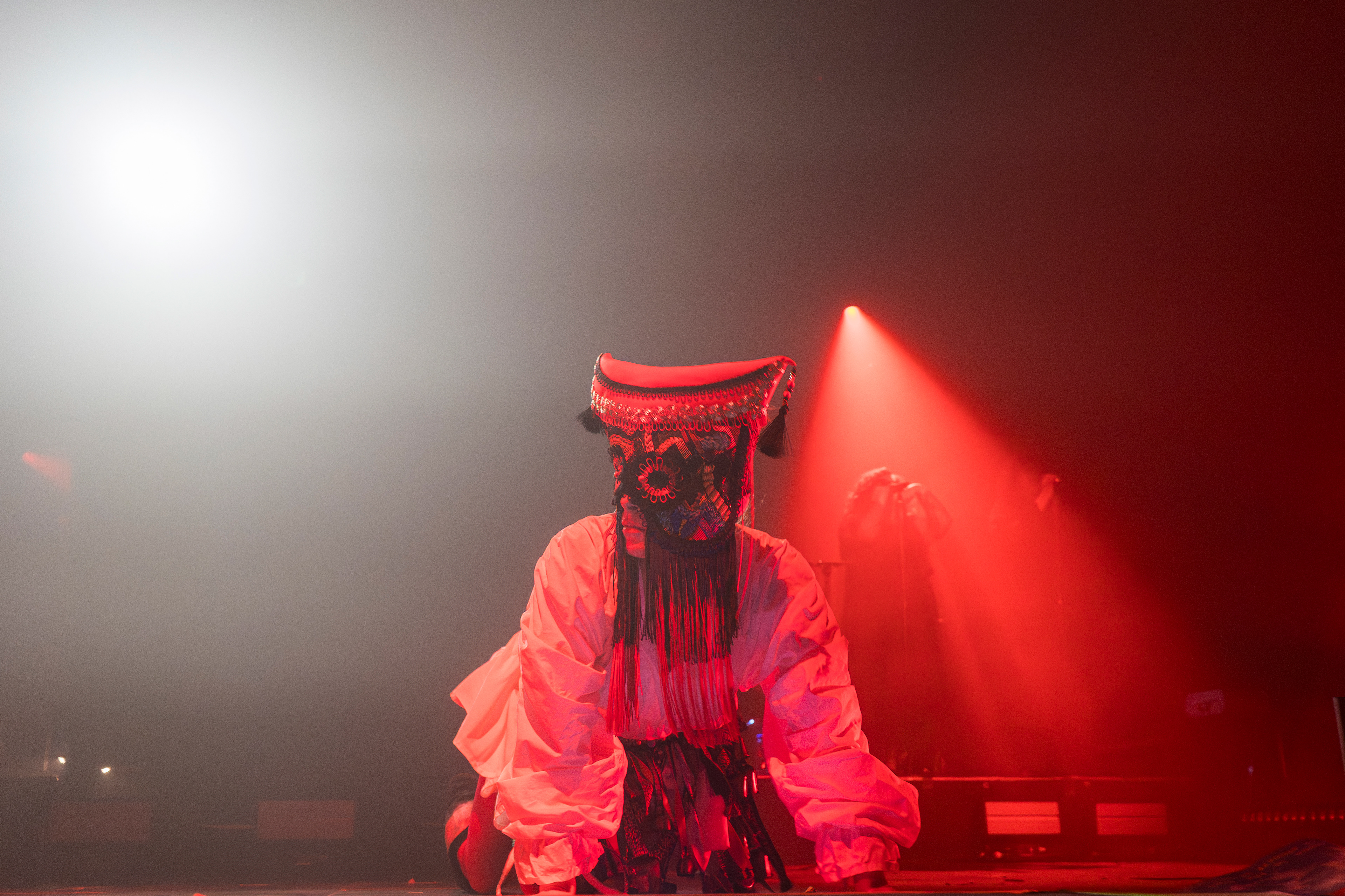 Живое выступление Монеточки (Лиза Гырдымова) во Вроцлаве 27.11.2025.