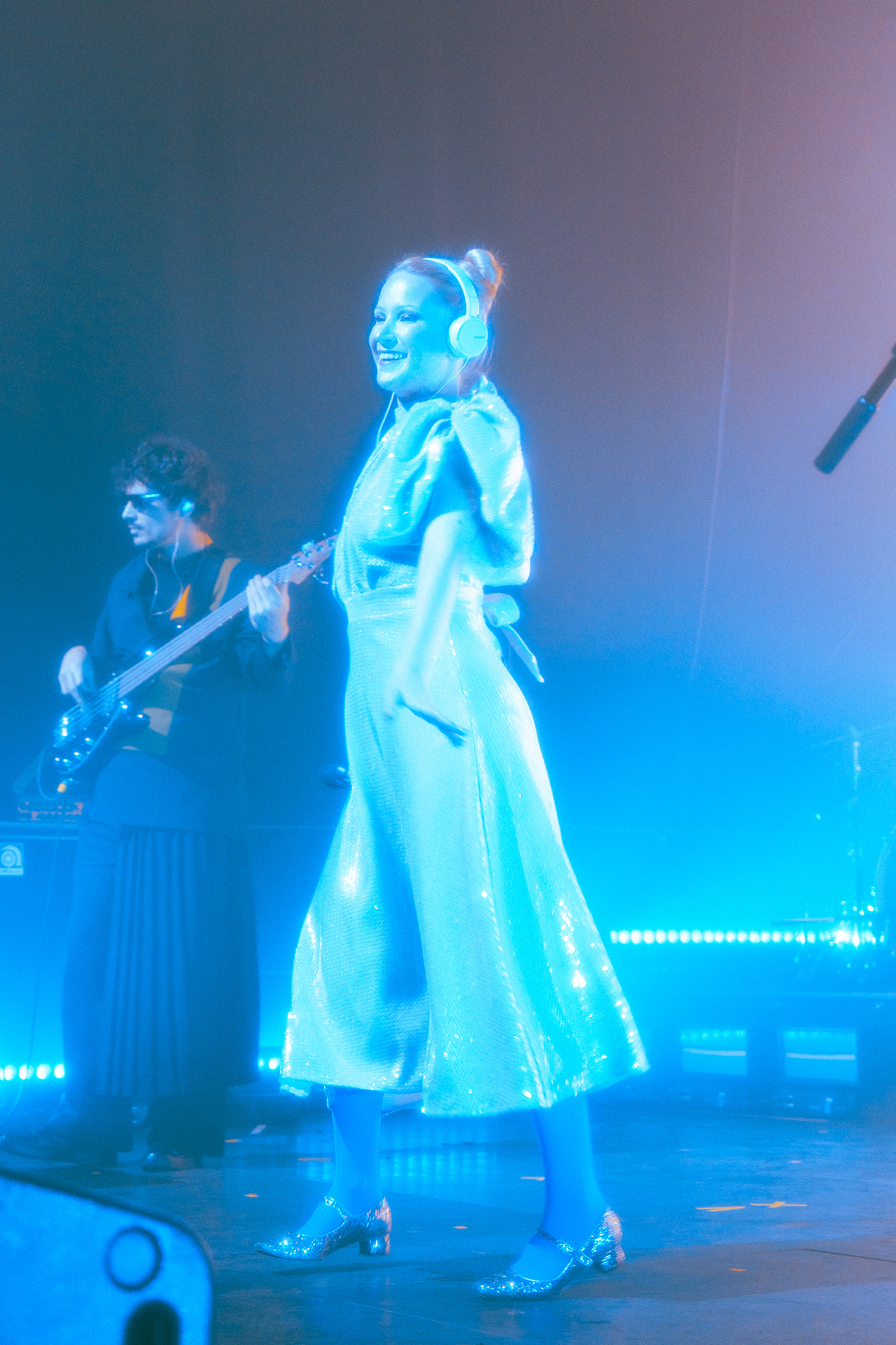 Певица Монеточка на сцене в клубе A2, Вроцлав.