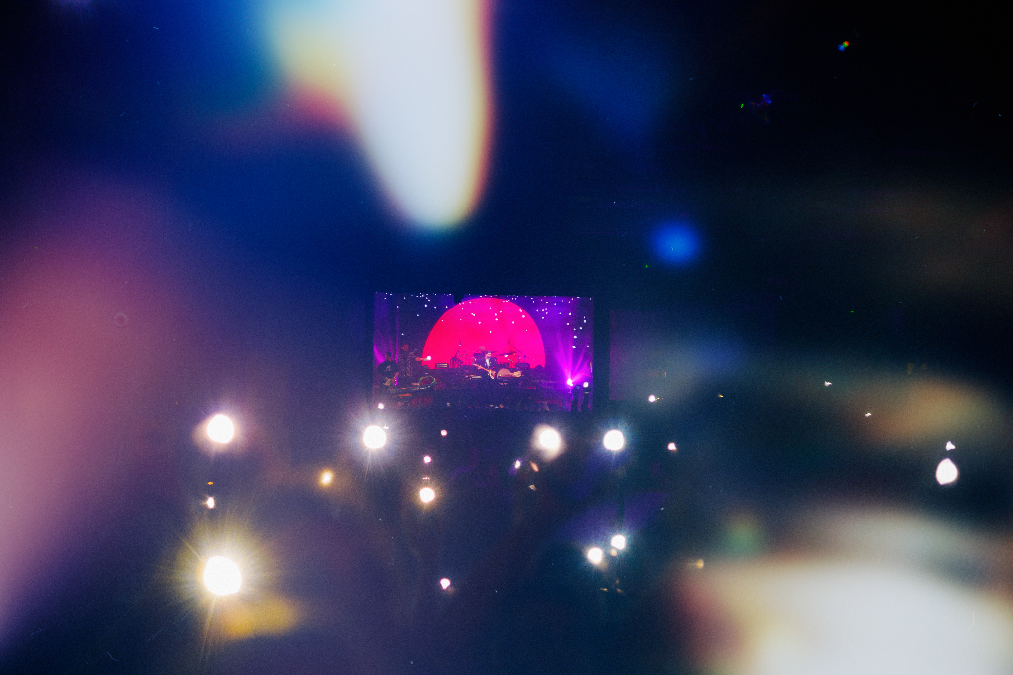 Атмосфера рок-хип-хоп шоу Noize MC в Klub Studio, Краков.