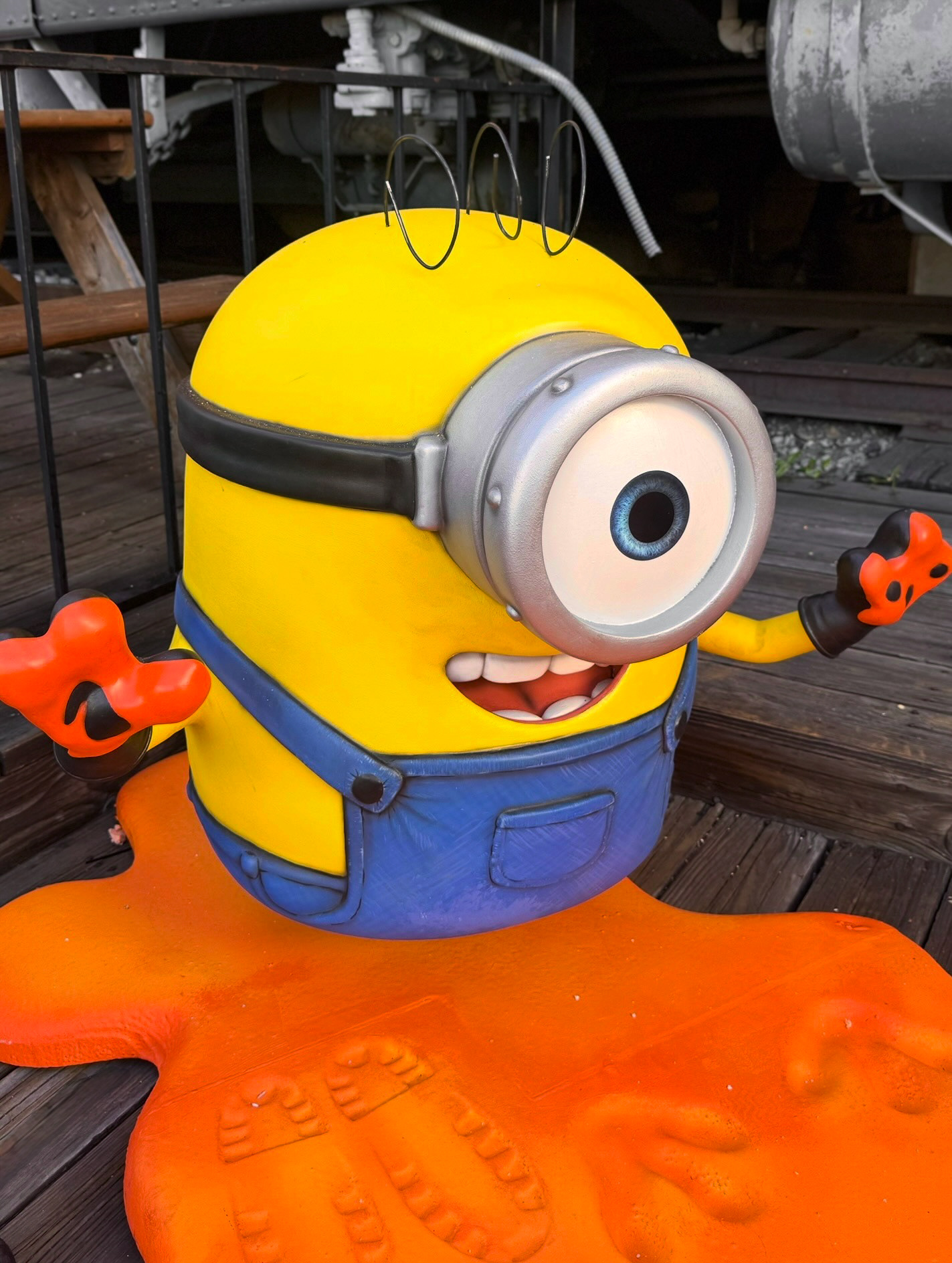 Detailed paint job 