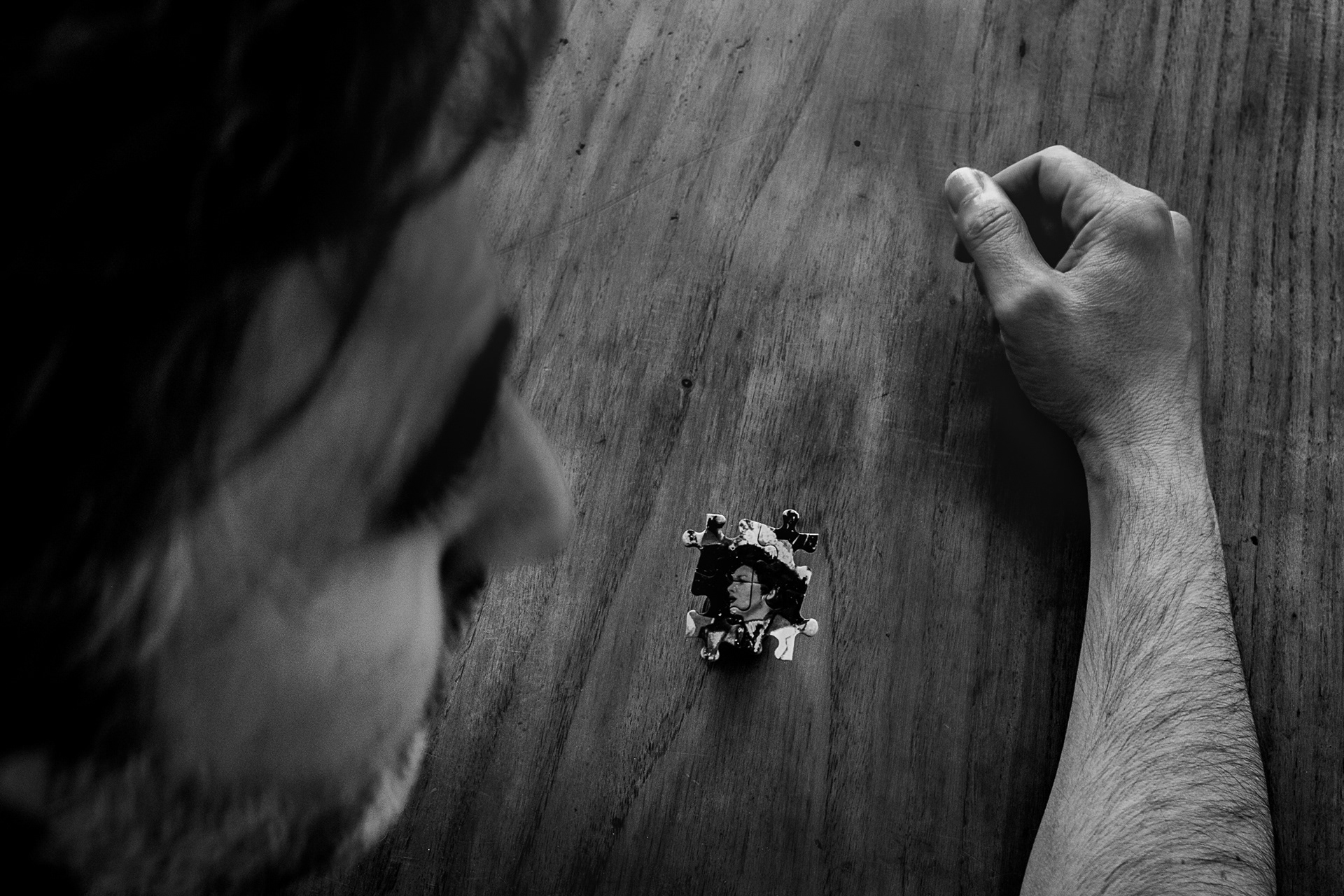 self-portraiting with puzzle pieces