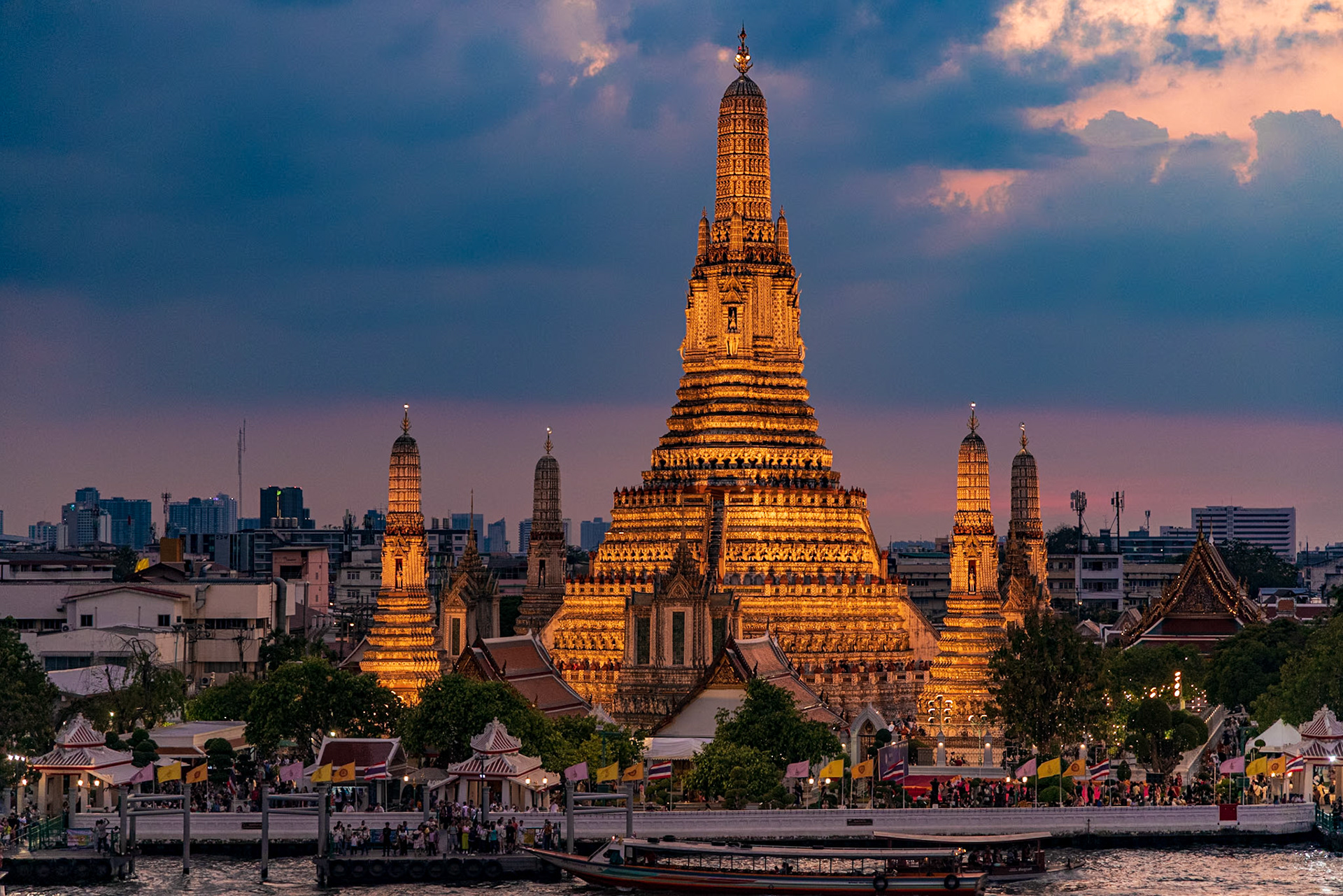Wat Arun - Bangkok, Thailand
