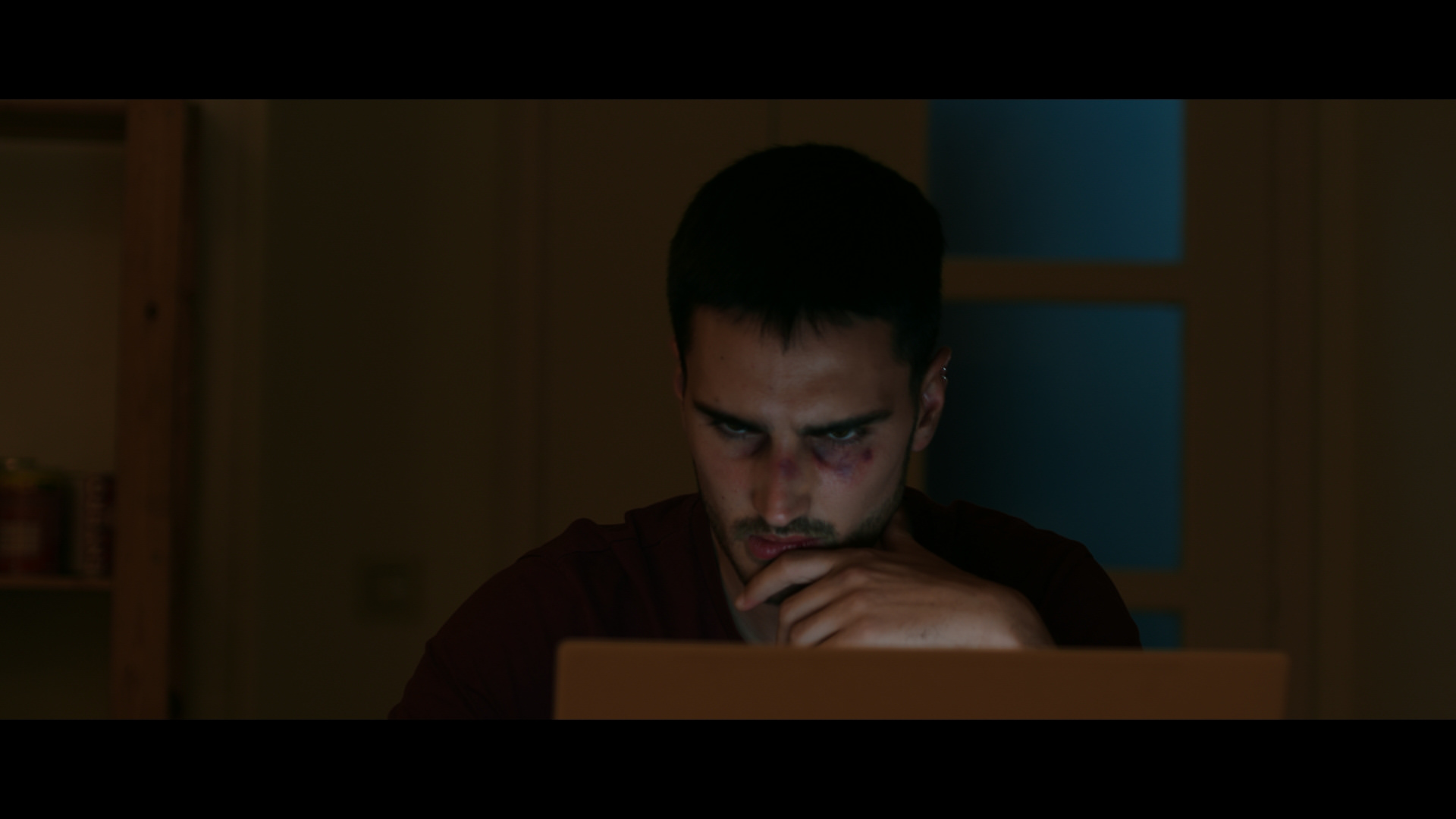 5 CENTIMETROS SHORTFILM - CAMERA OPERATOR & COLORIST