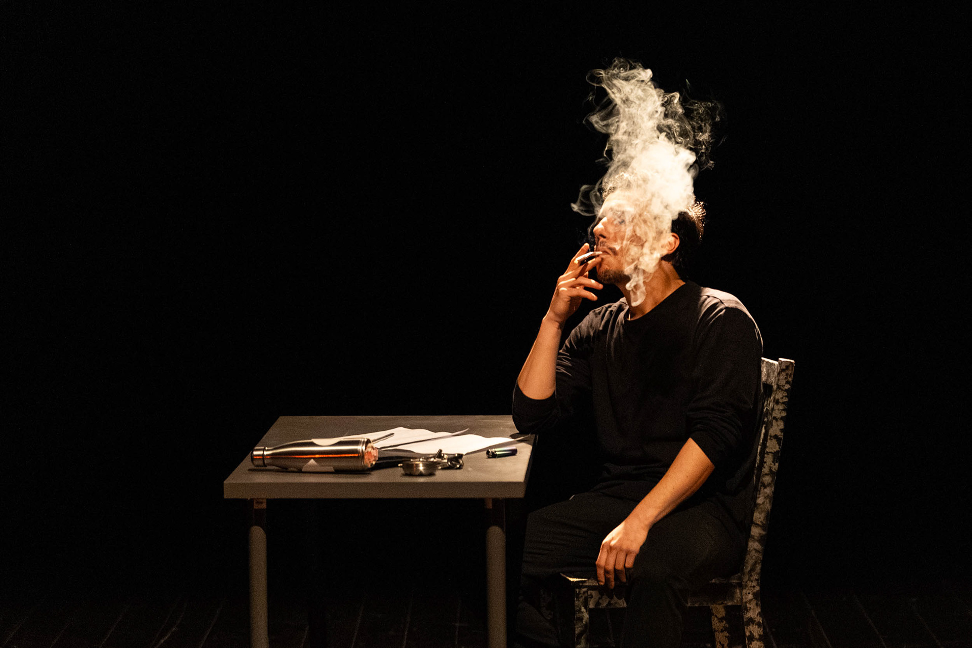 Napoli, 2026, Teatro NEST - Workshop di recitazione a cura di Ciro Esposito. Nella foto un allievo