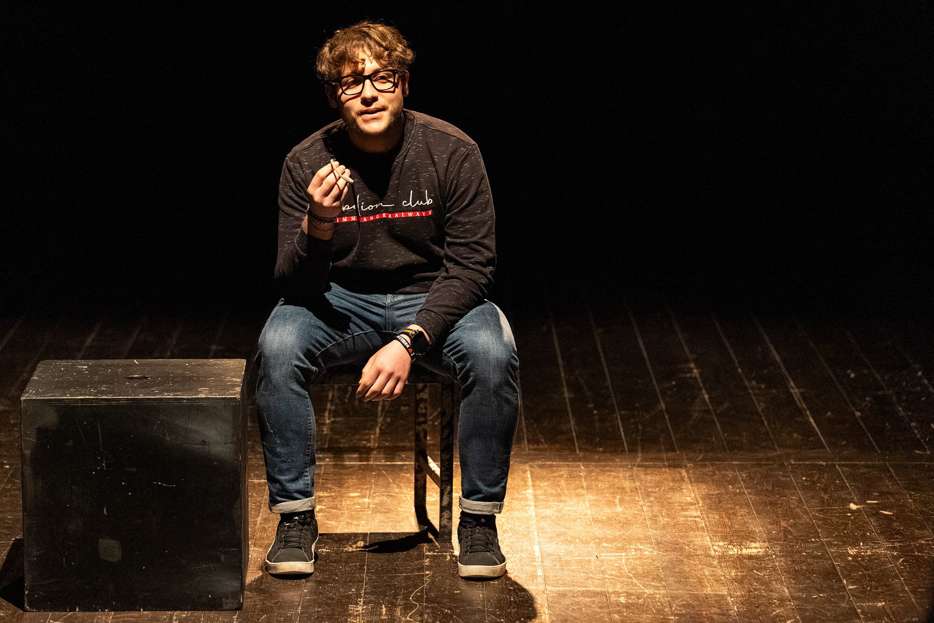 Napoli, 2026, Teatro NEST - Workshop di recitazione a cura di Ciro Esposito. Nella foto un allievo