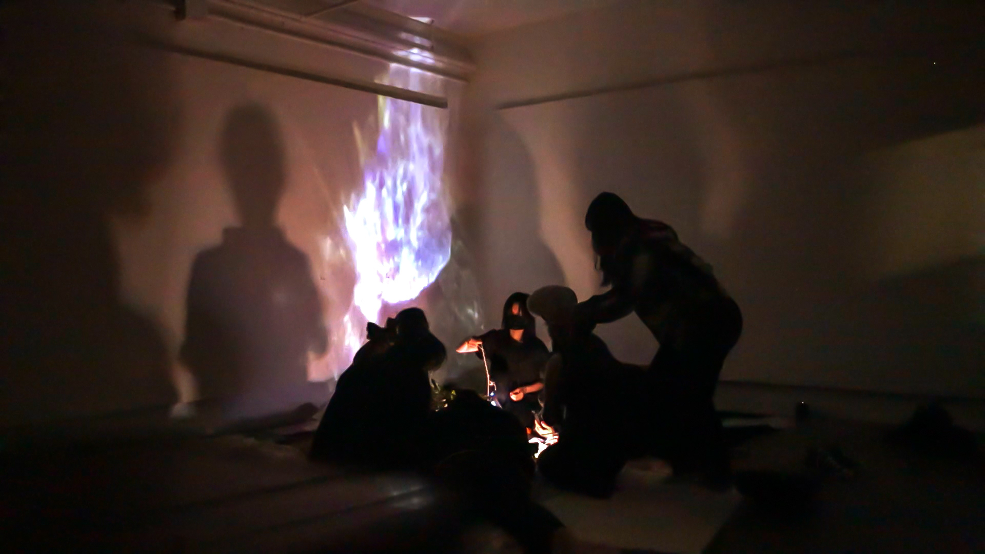 reflection of the holographic paper