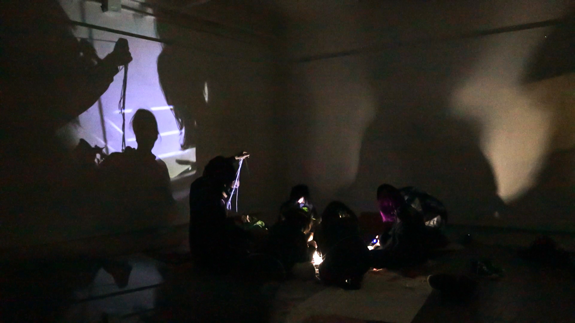 reflection of the light-mirror assemblage that participants made