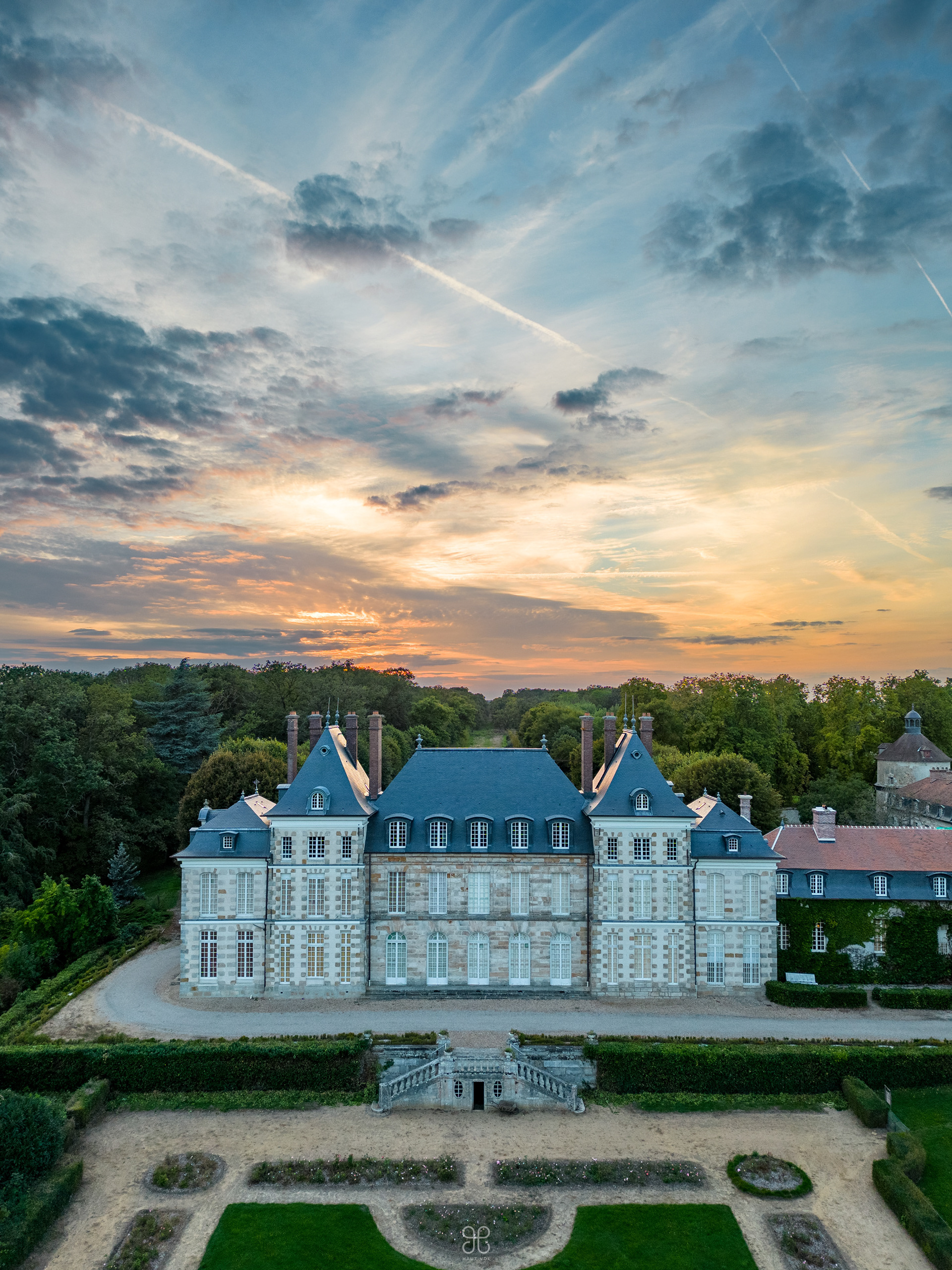 Château de SAINT-JEAN DE BEAUREGARD