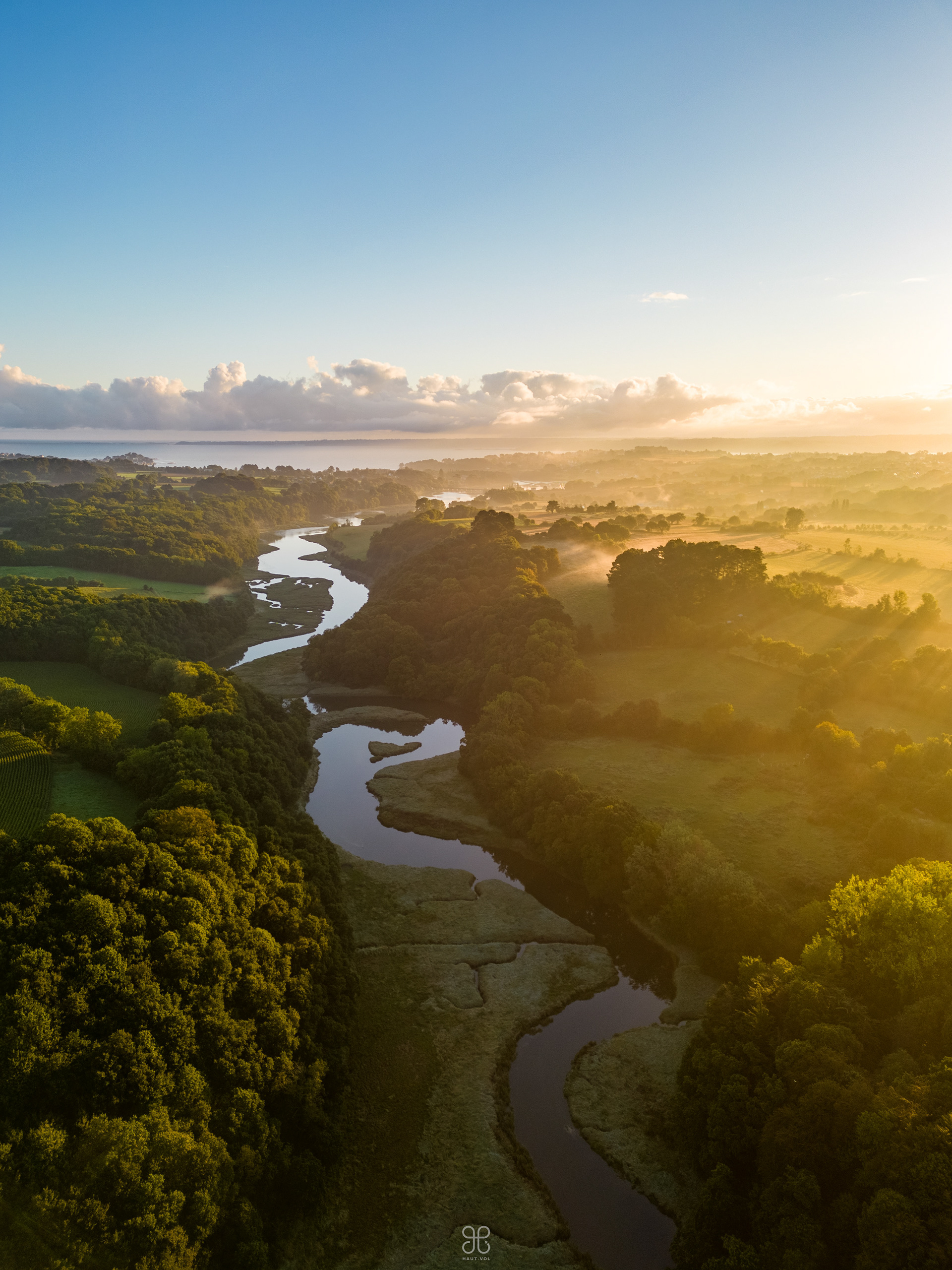 Le Douron, entre PLESTIN-LES-GREVES et GUIMAEC