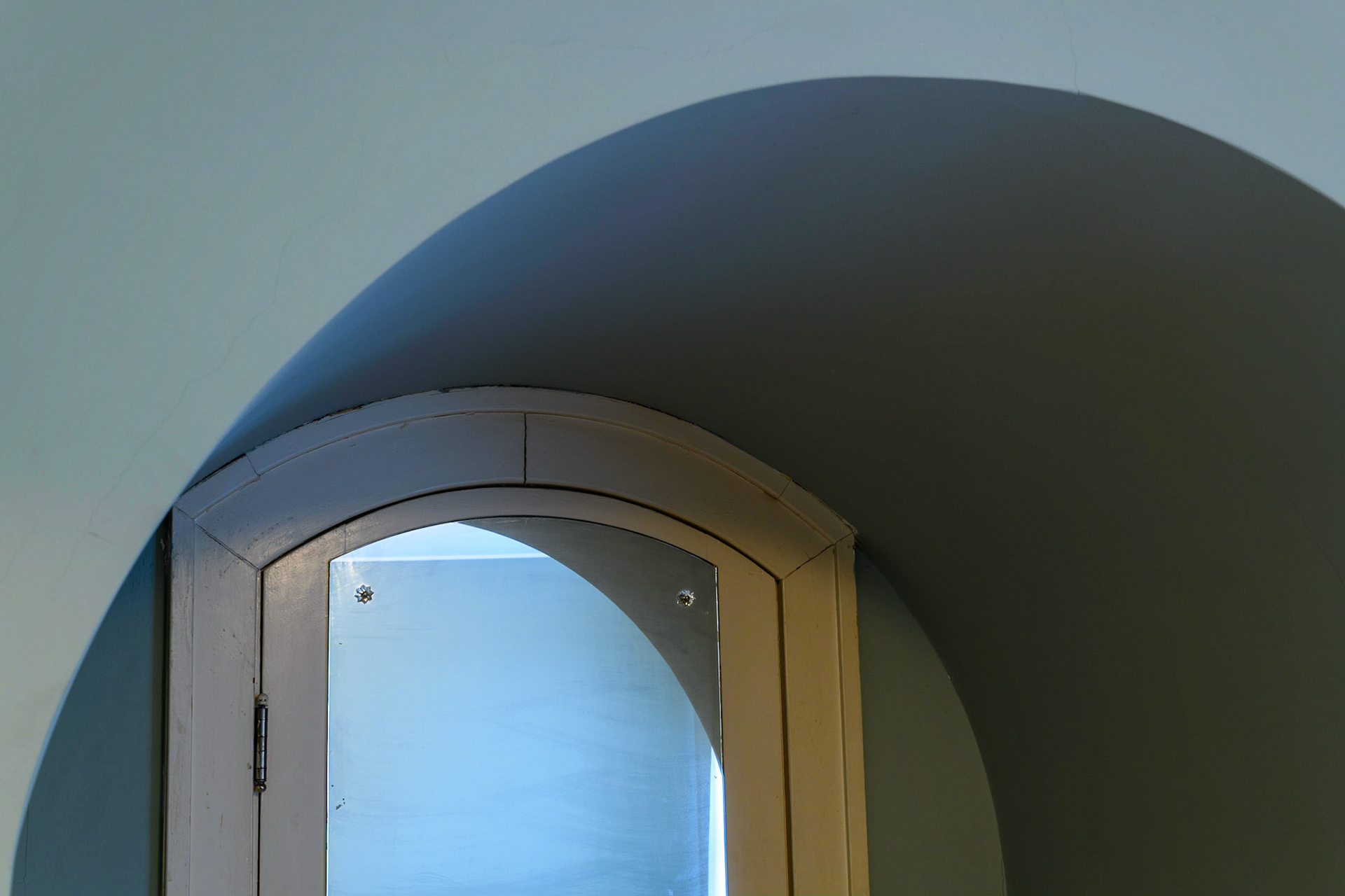 Blue arch, 2020