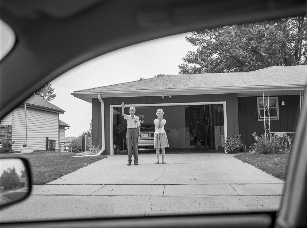 Leaving and waving, 8/2004