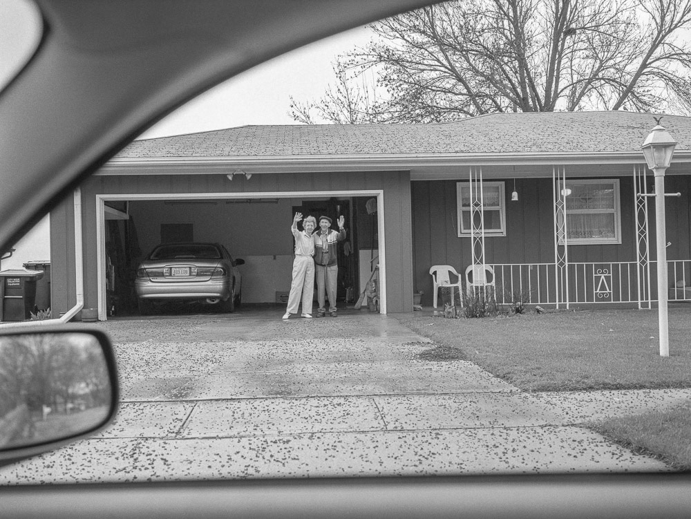 Leaving and waving, 3/2007