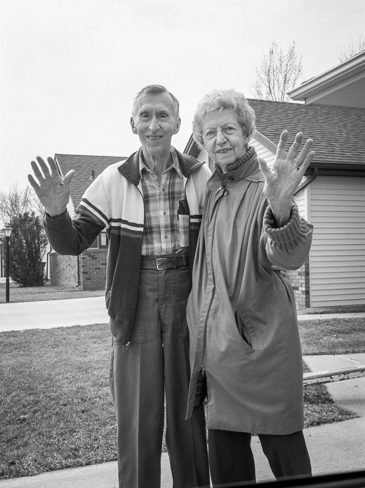 Leaving and waving, 3/2004