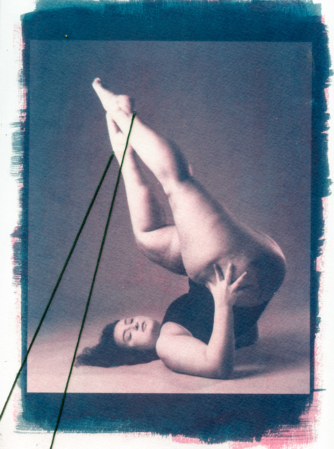 Cianotipia, goma bicromatada e bordado