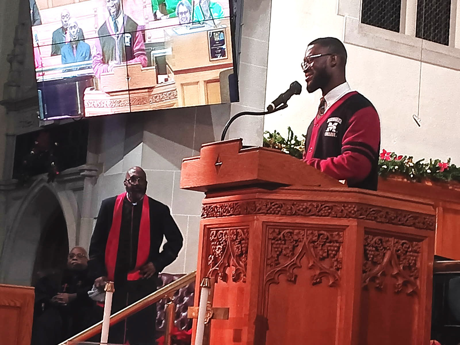 Aniaba addressing HMBC Congregation