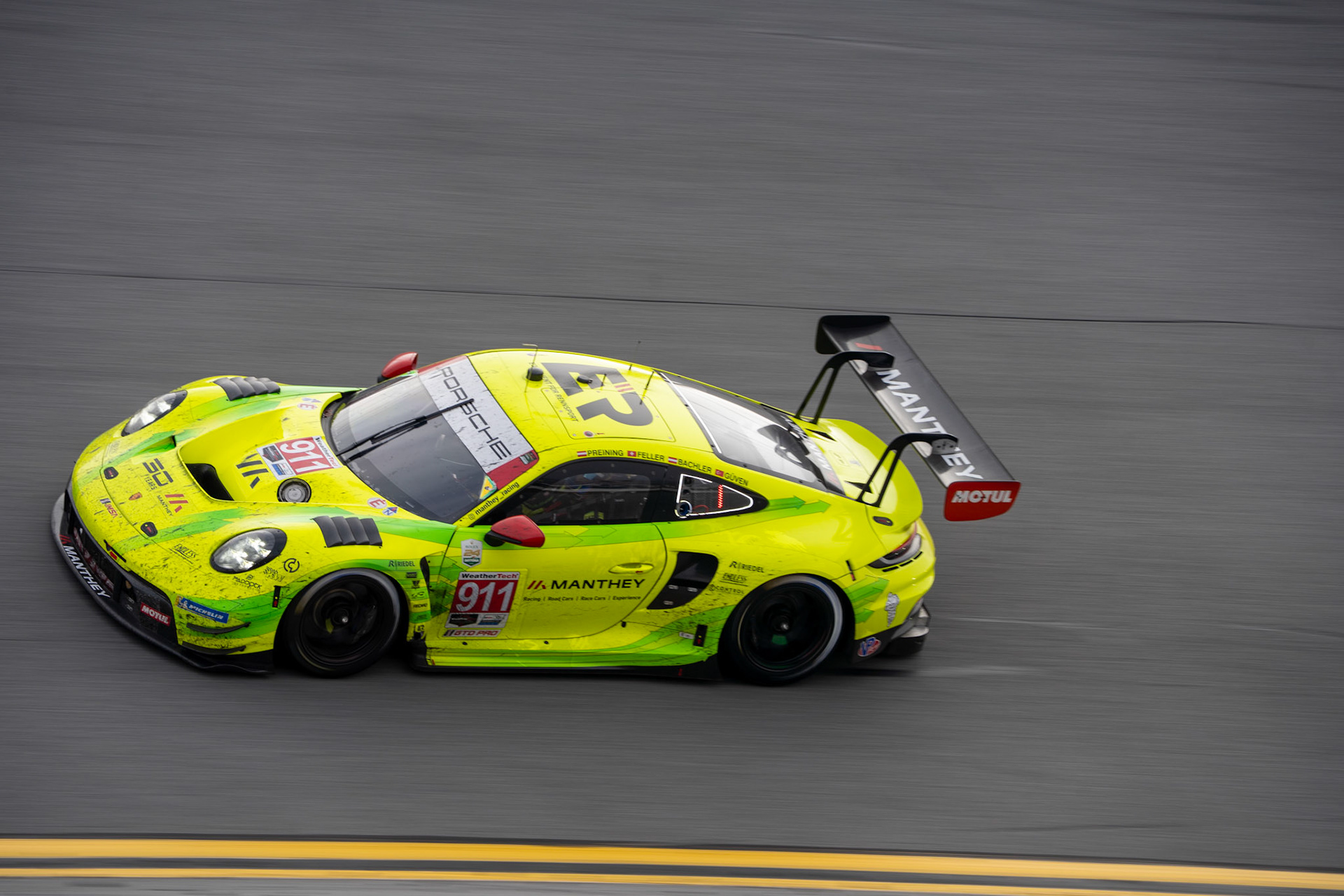 2026 Rolex 24 at Daytona Manthey Racing Porsche 911