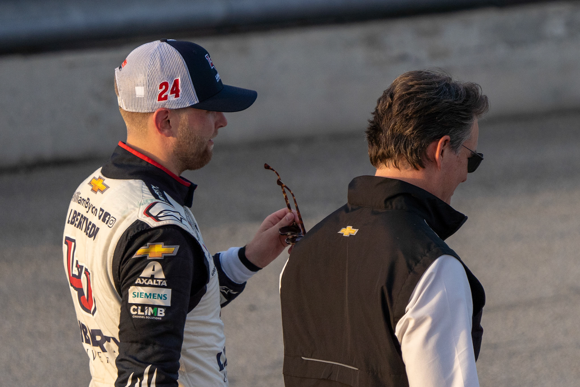 William Byron debriefing with Jeff Gordon