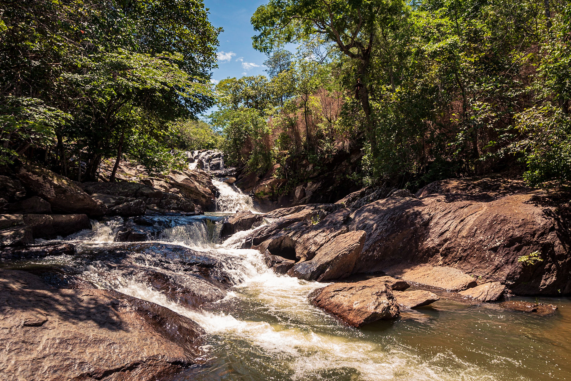 Usina e Meia Lua - Pirenopolis-GO - COD:2018_7499