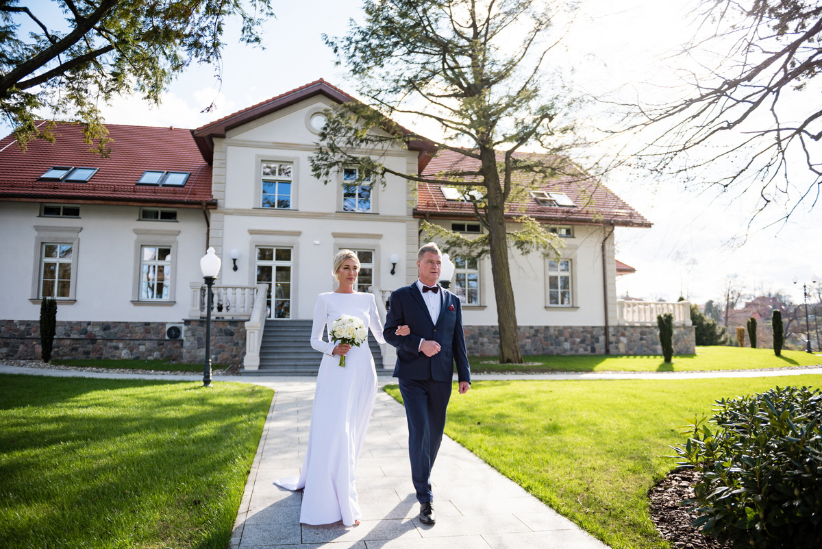fotografia ślubu plenerowego