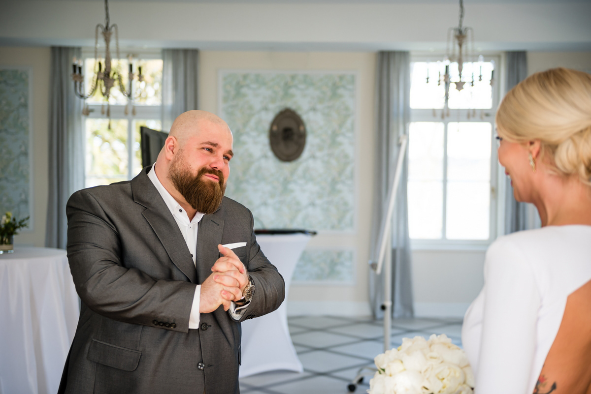 wzruszający first look