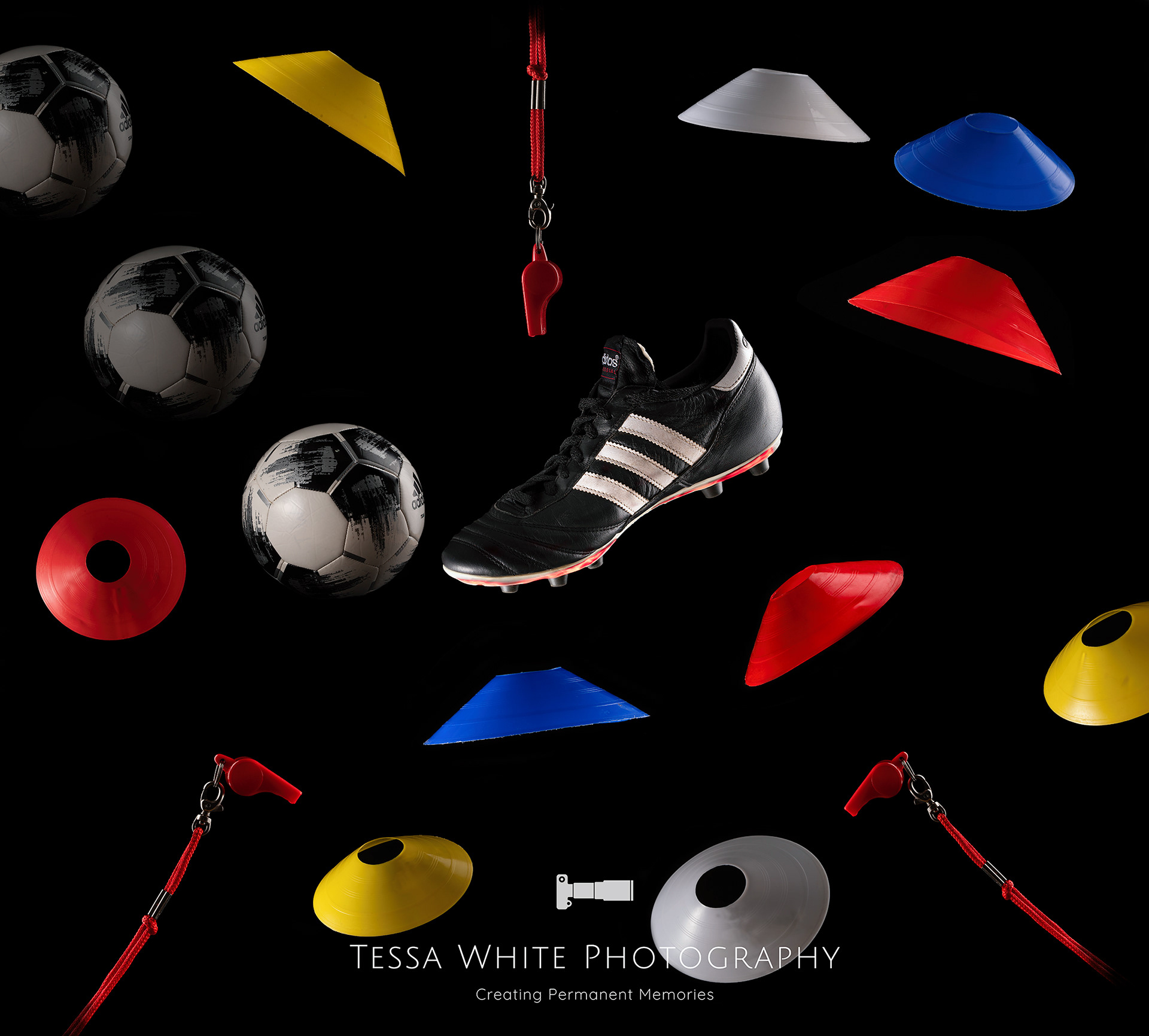 S016   Flying Football Kit