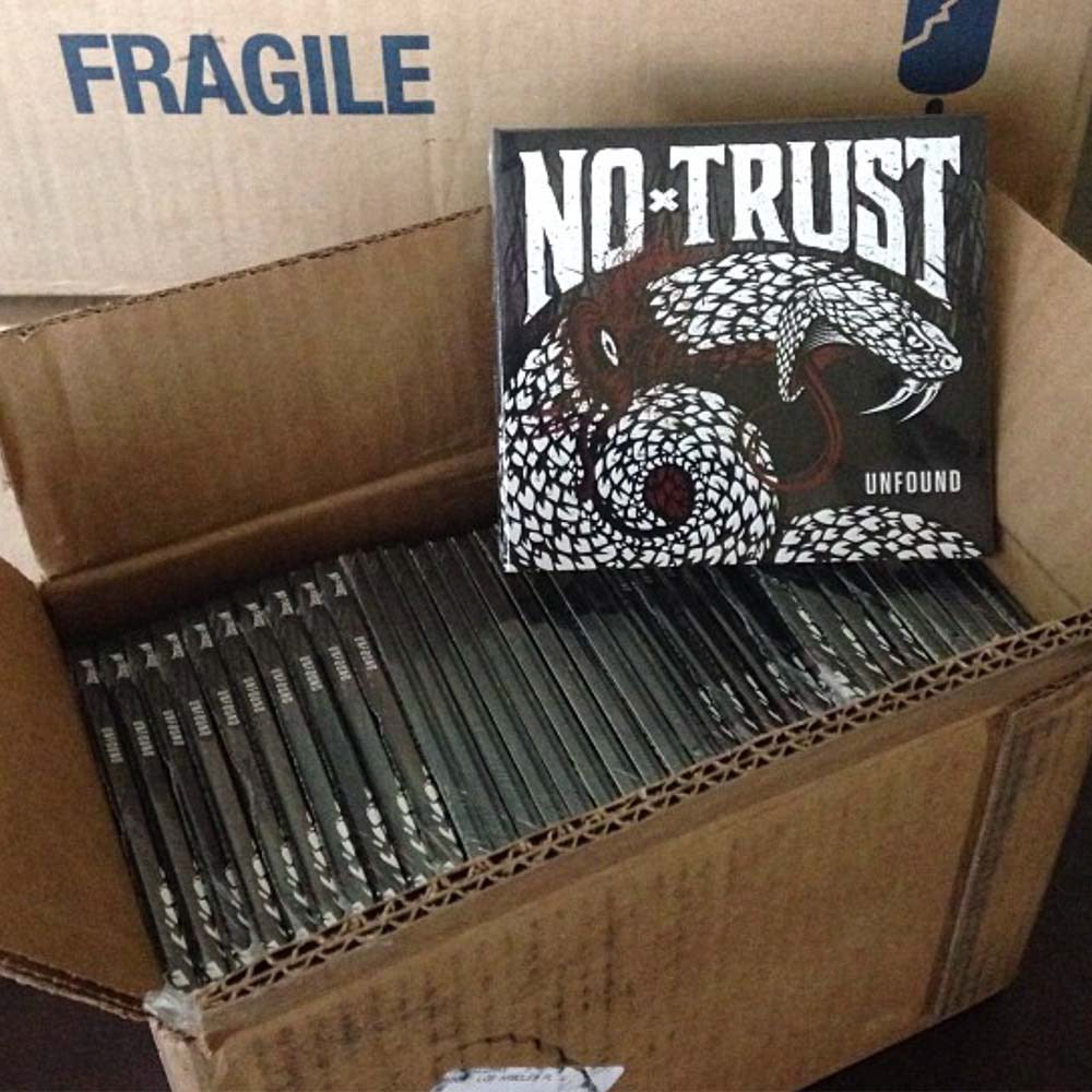 Client sent this image showing delivery and opening of albums first press