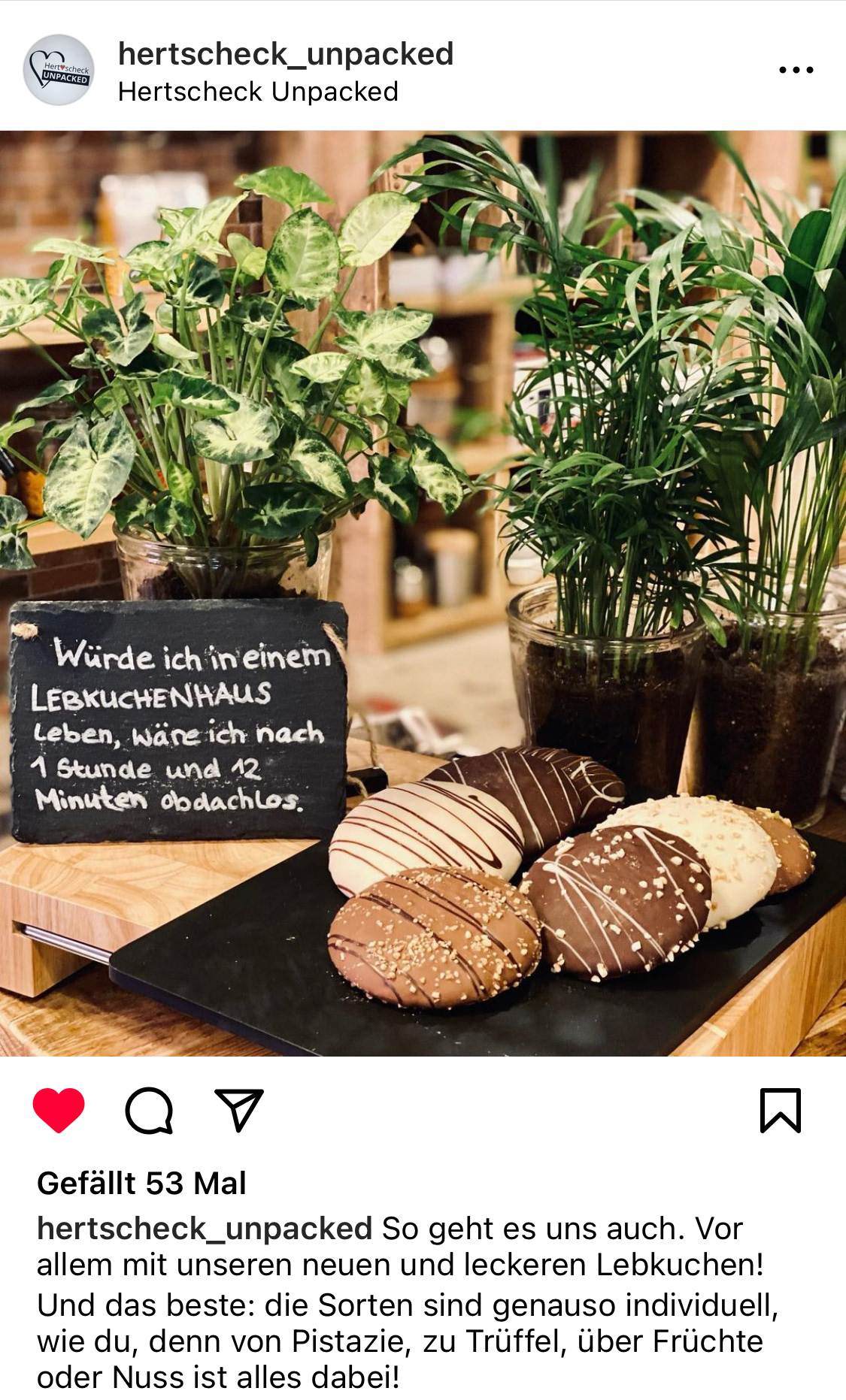 Instagramsocial media / management / content creation / instagram / Facebook / branding / Design / Madeline Müller / Grafik Design / graphic design / Illustration  posts for @hertscheckunpacked