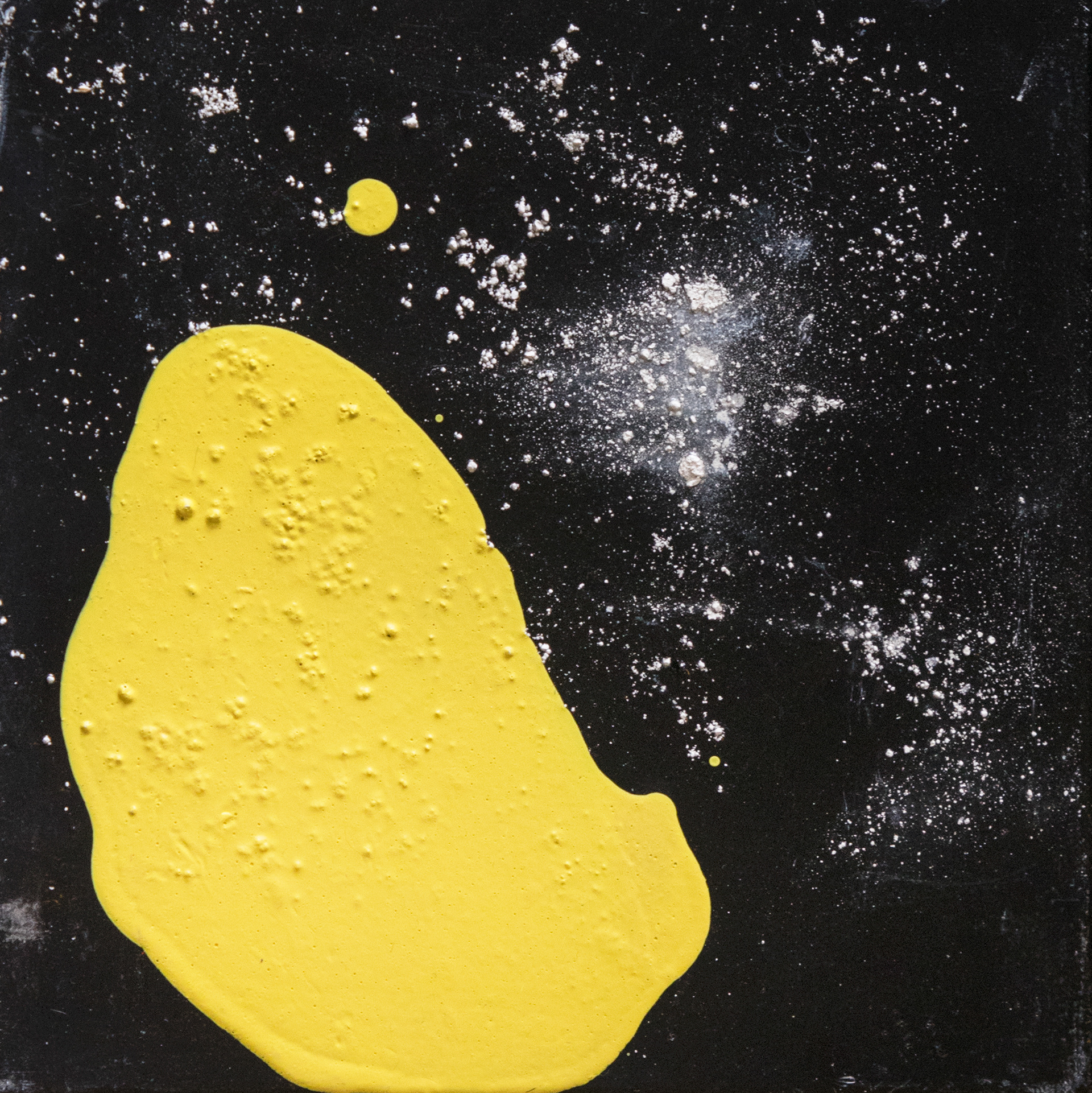 Hubble 1.2, 20 x 20 cm, acrylics and pigment on canvas