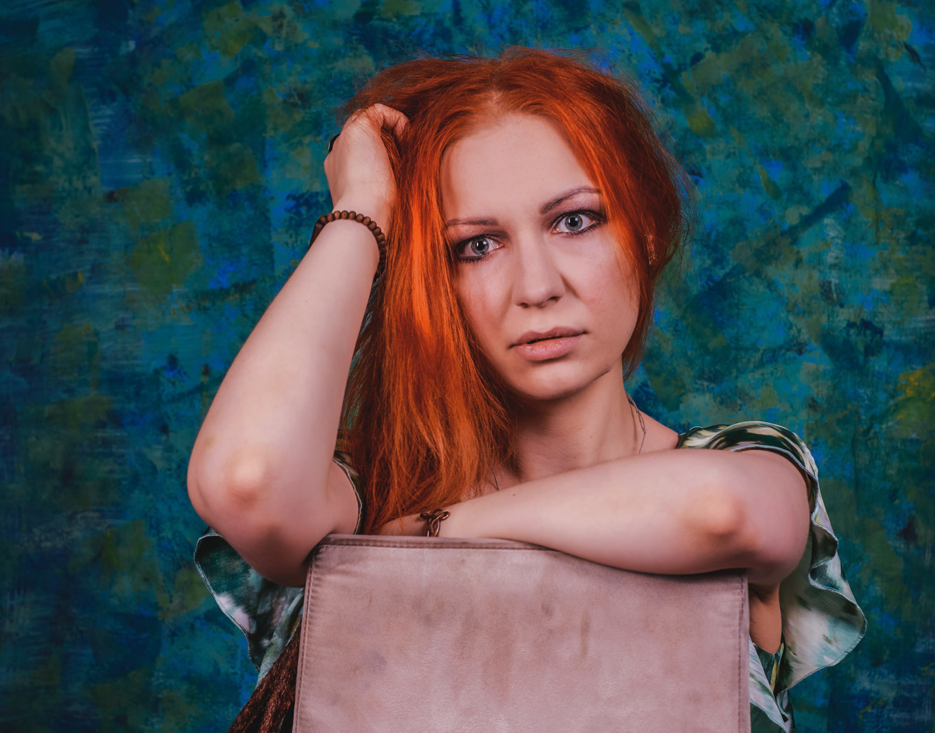 Portret kobiety – artystyczna fotografia portretowa Katowice.