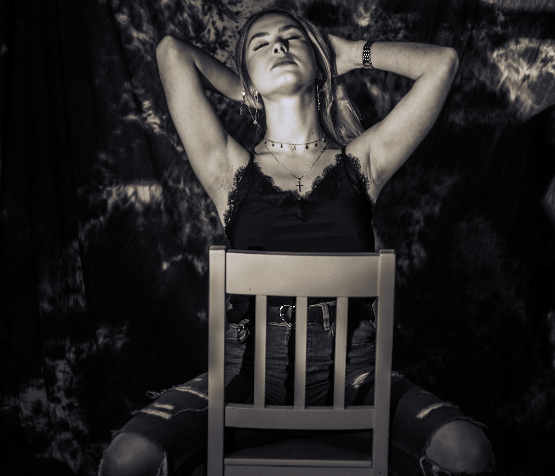 Portret kobiety – artystyczna fotografia portretowa Katowice.