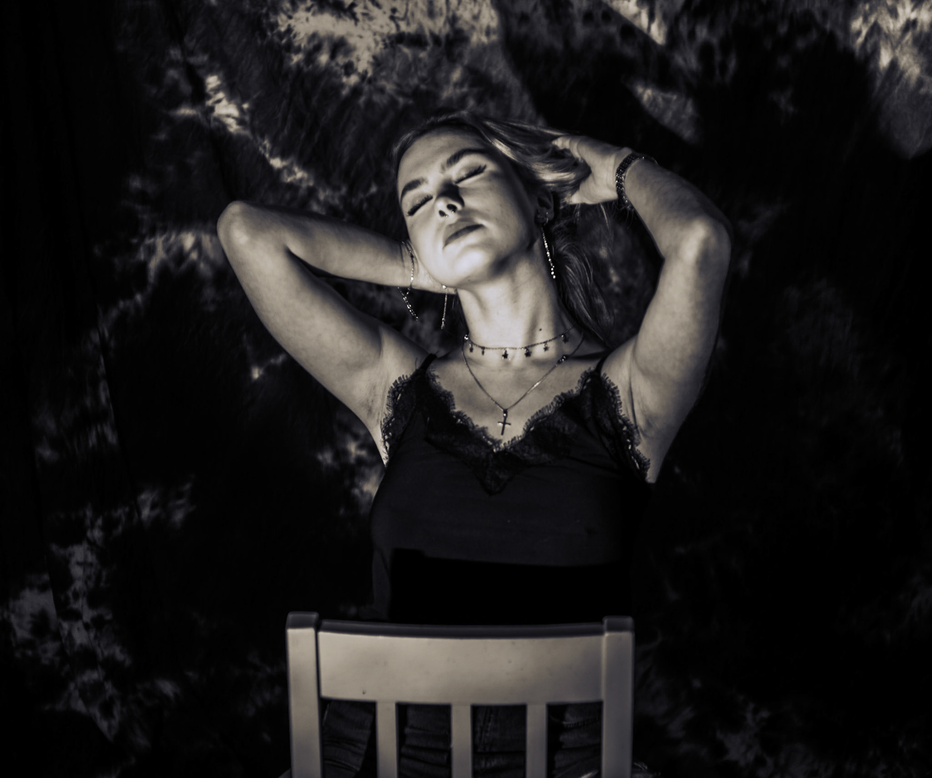 Portret kobiety – artystyczna fotografia portretowa Katowice.