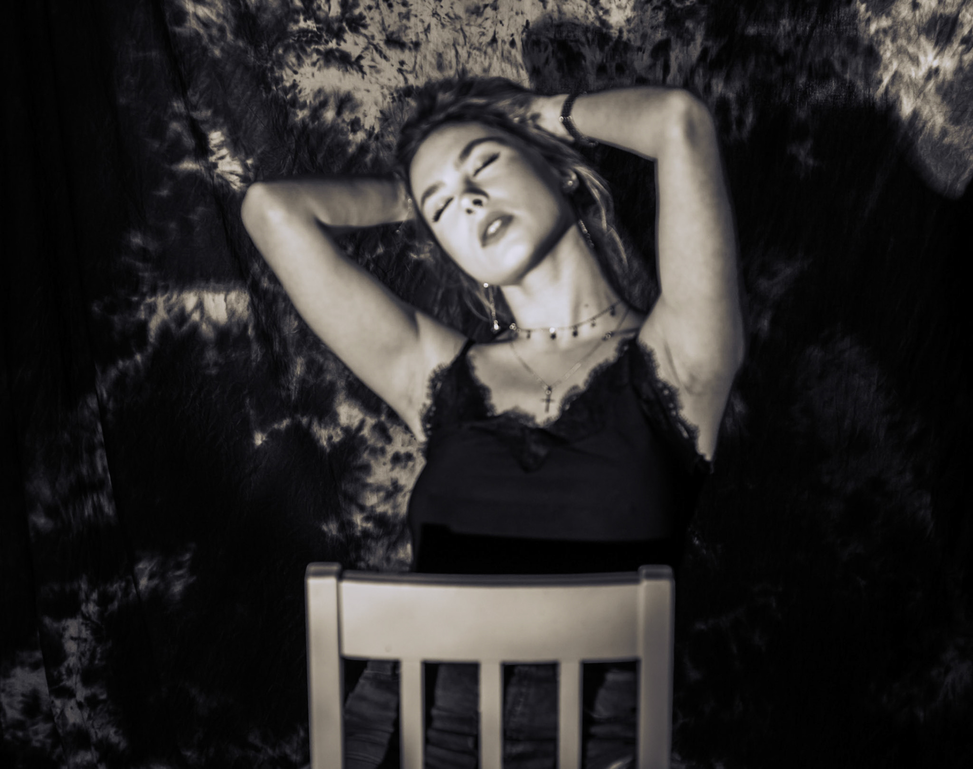 Portret kobiety – artystyczna fotografia portretowa Katowice.
