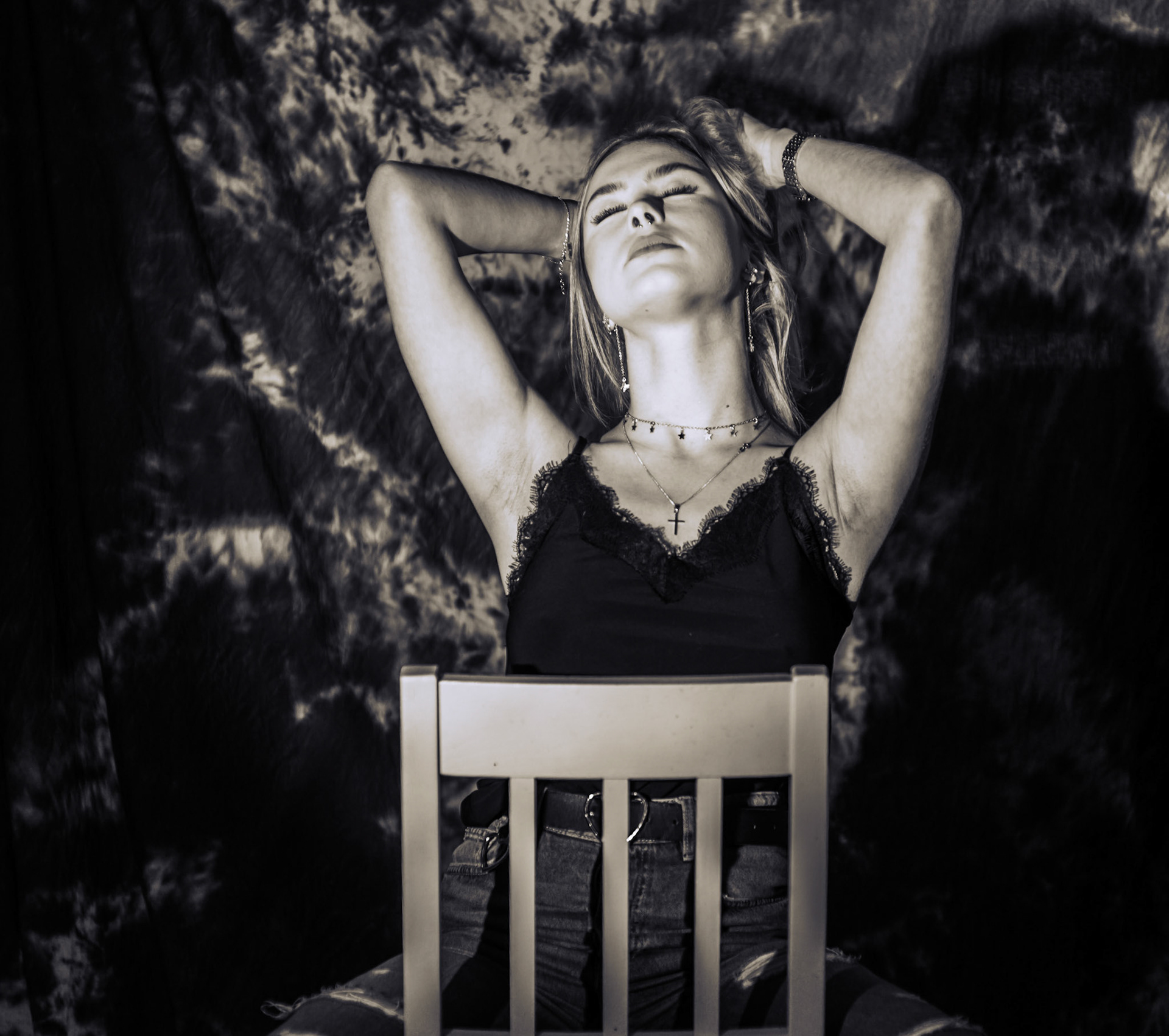 Portret kobiety – artystyczna fotografia portretowa Katowice.
