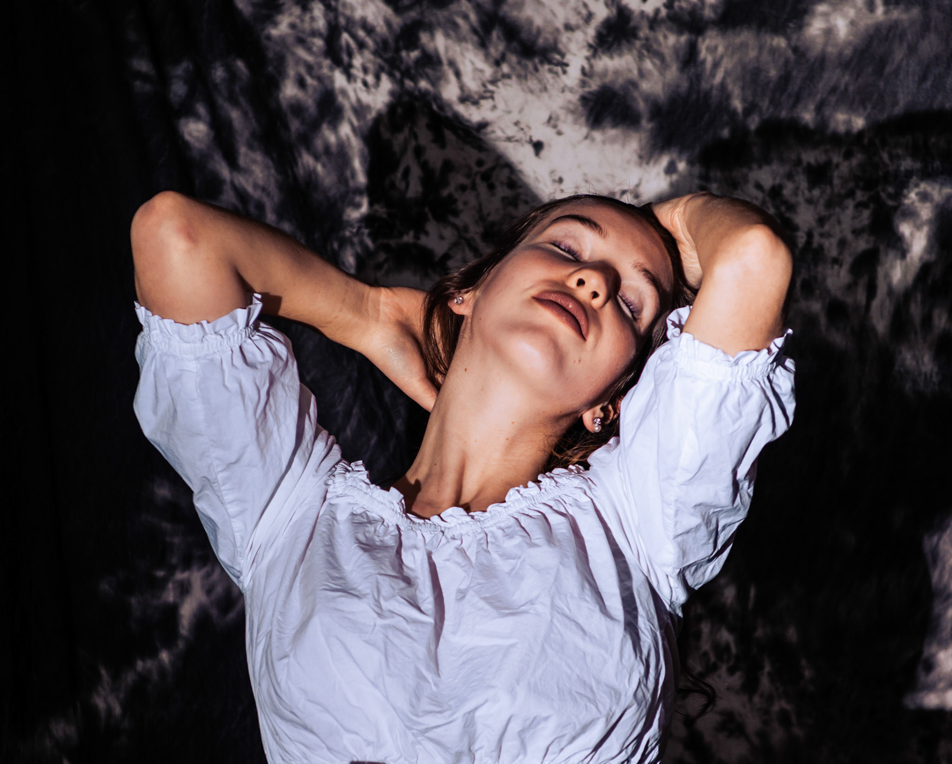 Portret kobiety – artystyczna fotografia portretowa Katowice.