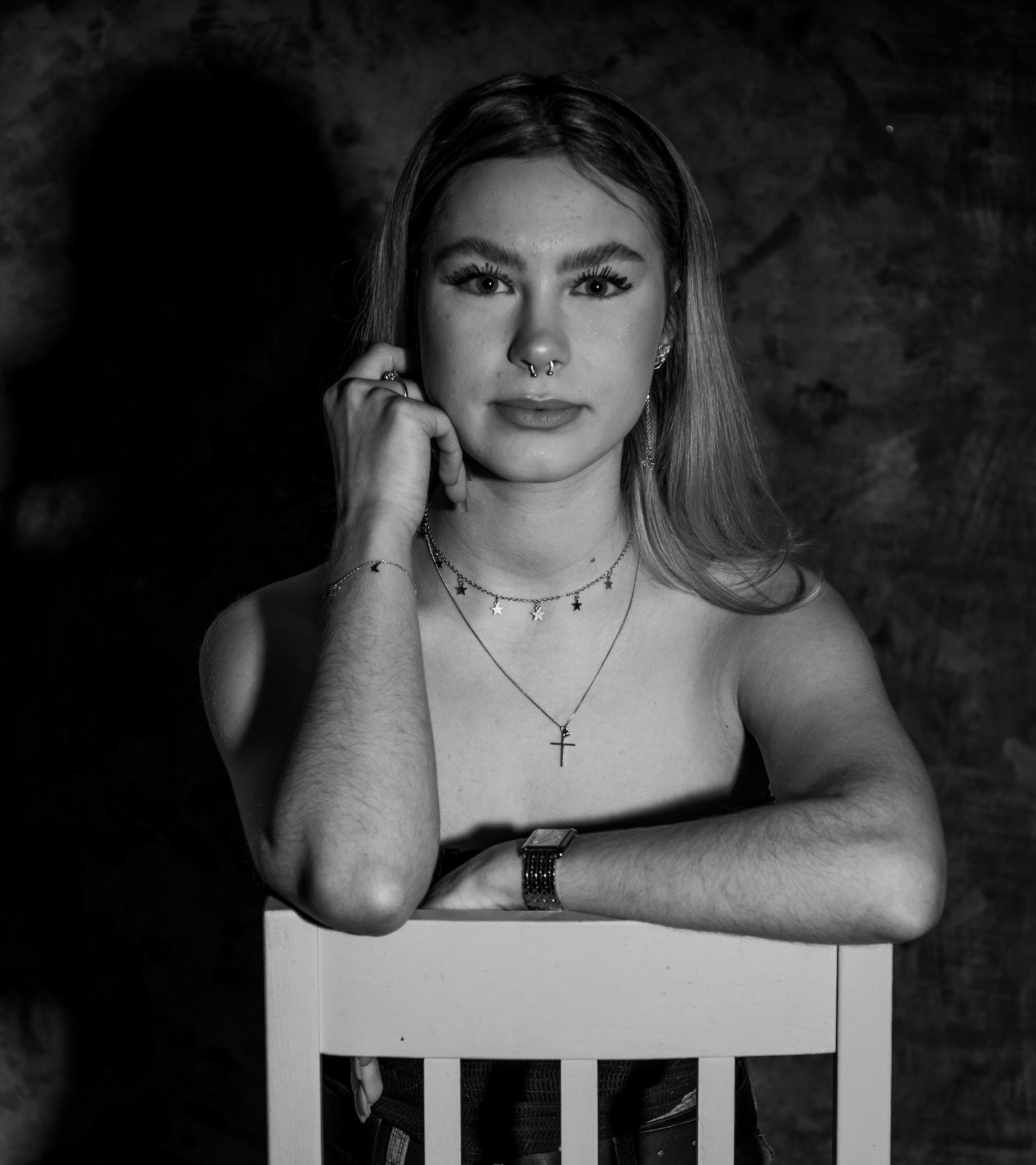 Portret kobiety – artystyczna fotografia portretowa Katowice.