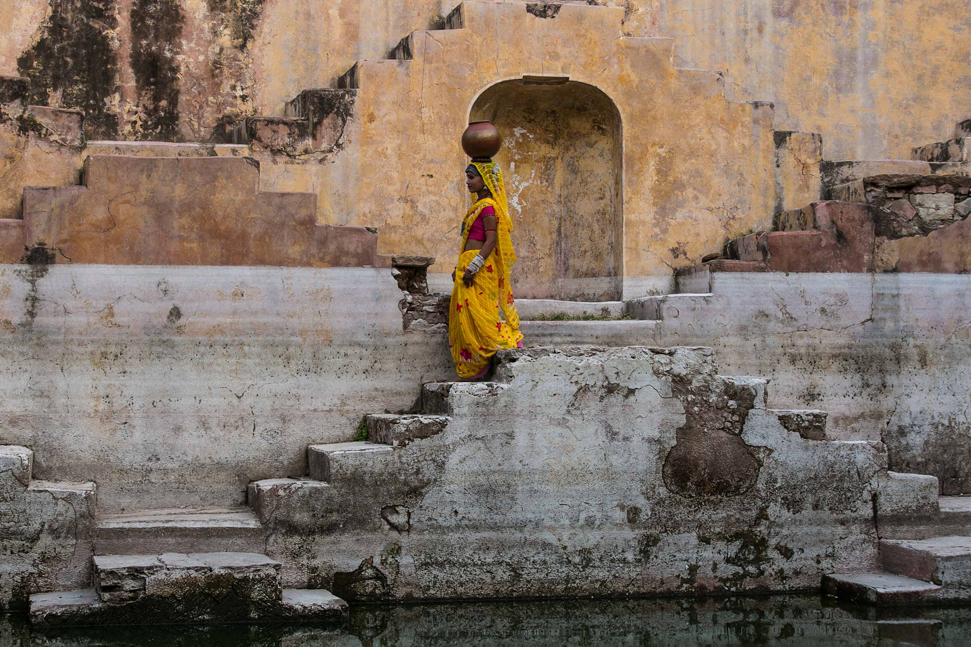 Step well 