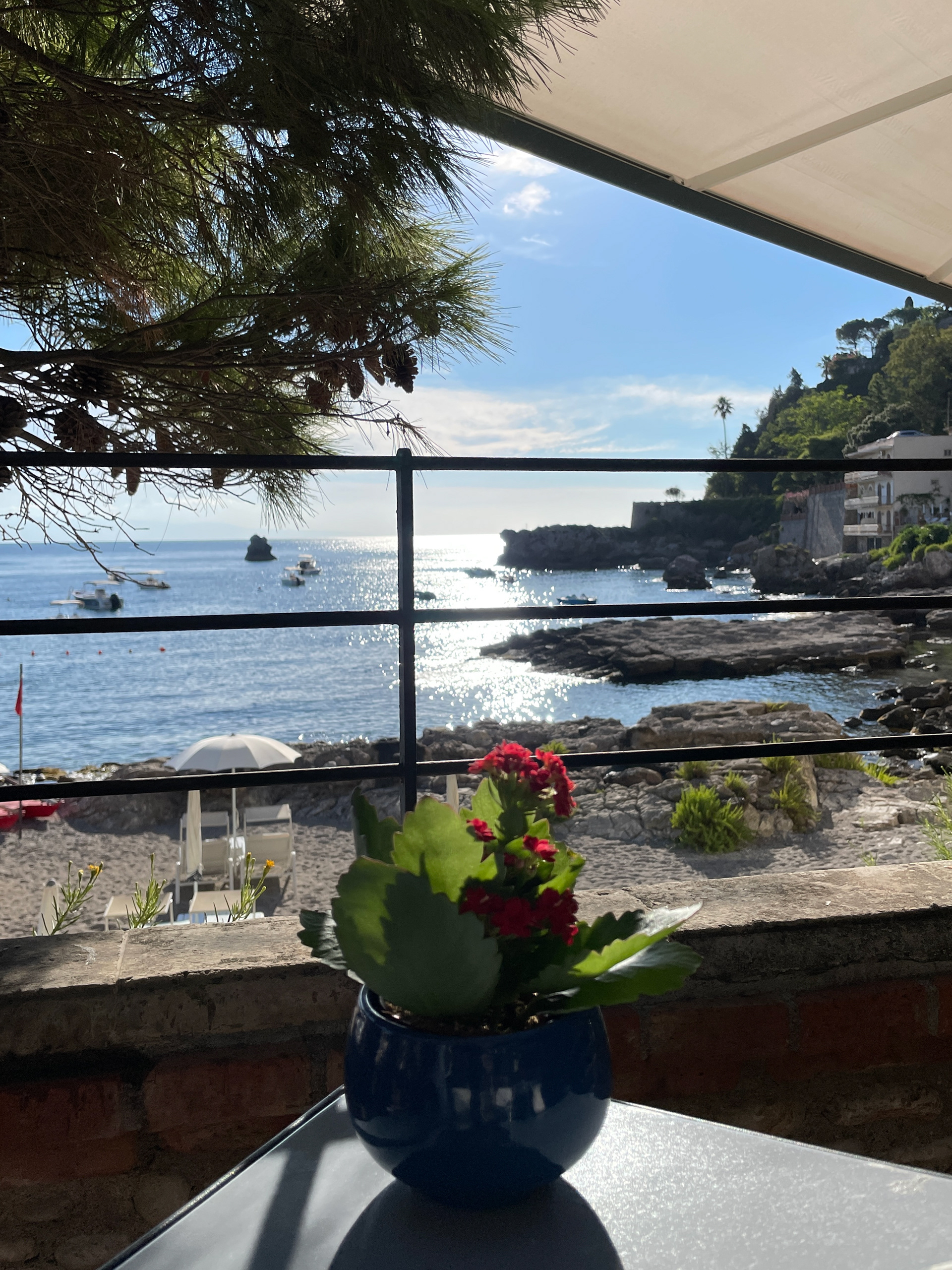 De baai bij Villa Sant Andrea