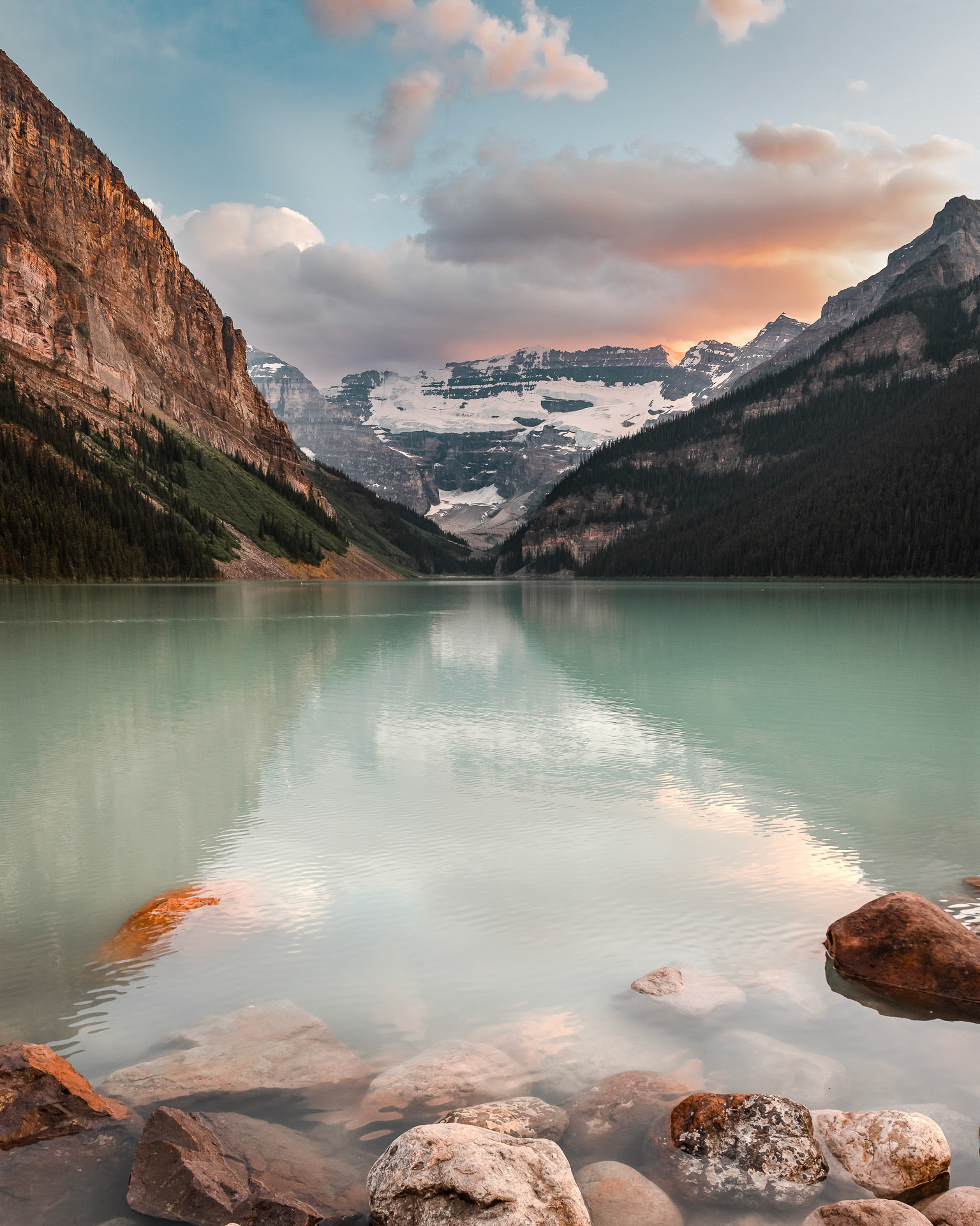 P26 -Sunset at Lake Louise