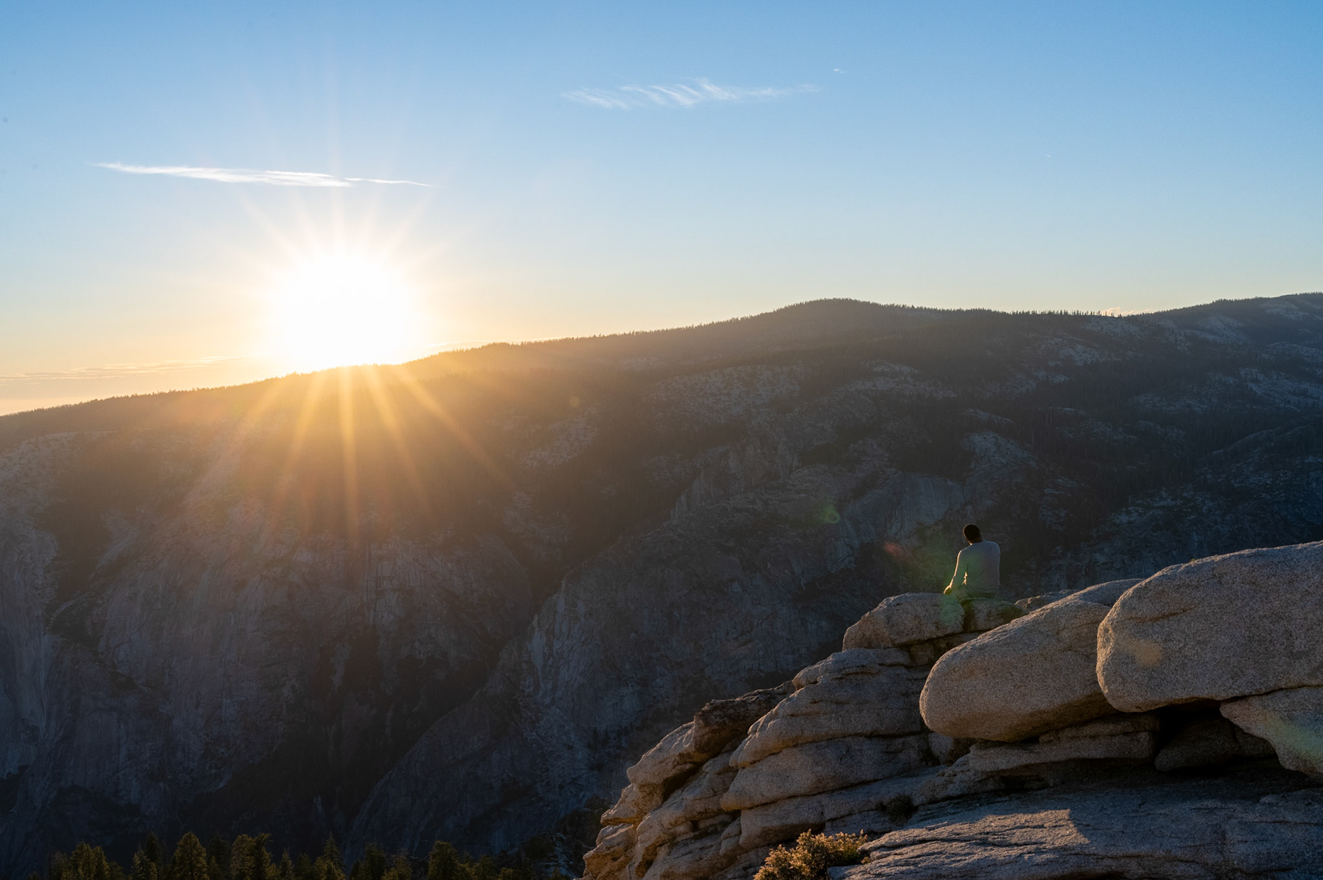 Friends Overlooking El Cap