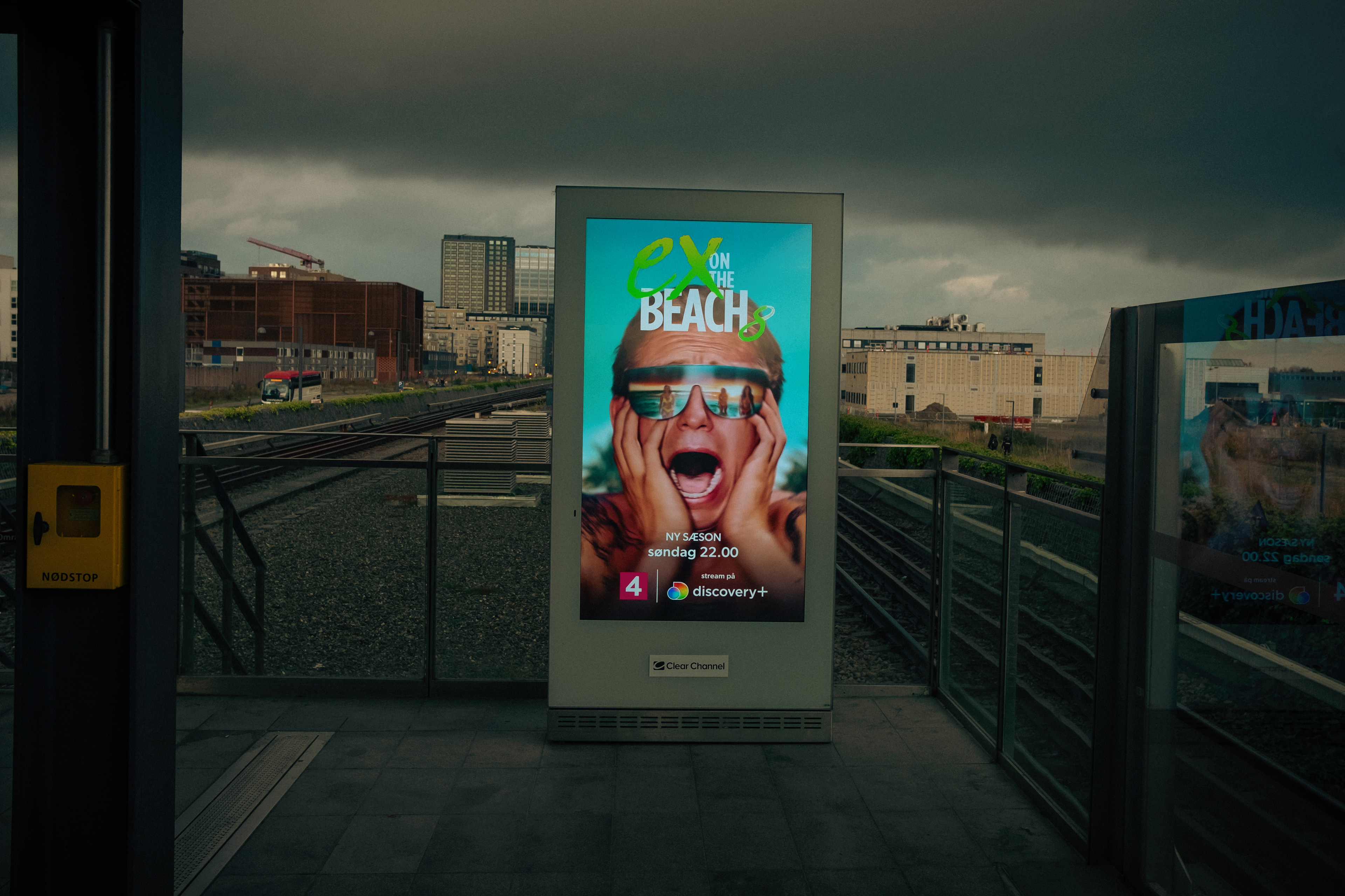 la notte che spegne il sorriso