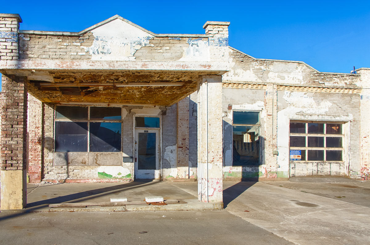 Abandoned Gas Station, Ritzville, Washington