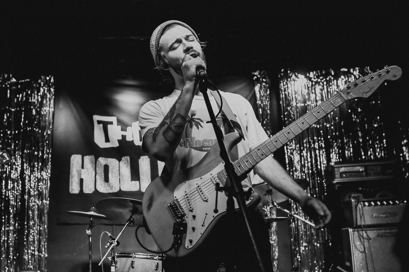 Delta Days – This Ain't Hollywood